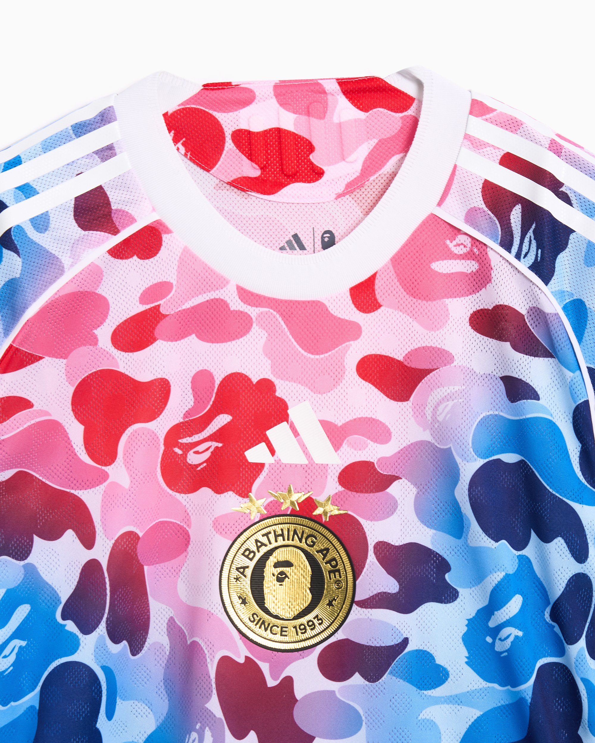 Jersey T-Shirt com gráfico Slim adidas Originals x BAPE Football