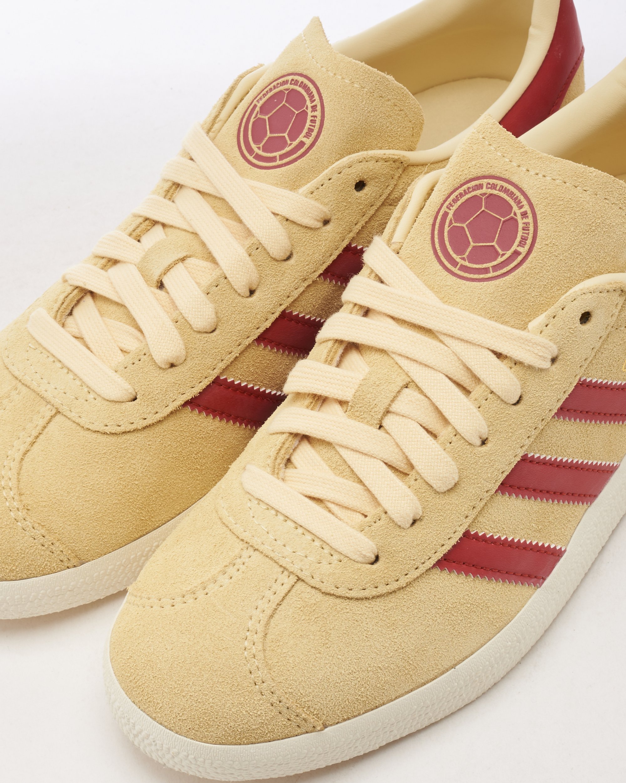 Zapatos adidas colombia on sale