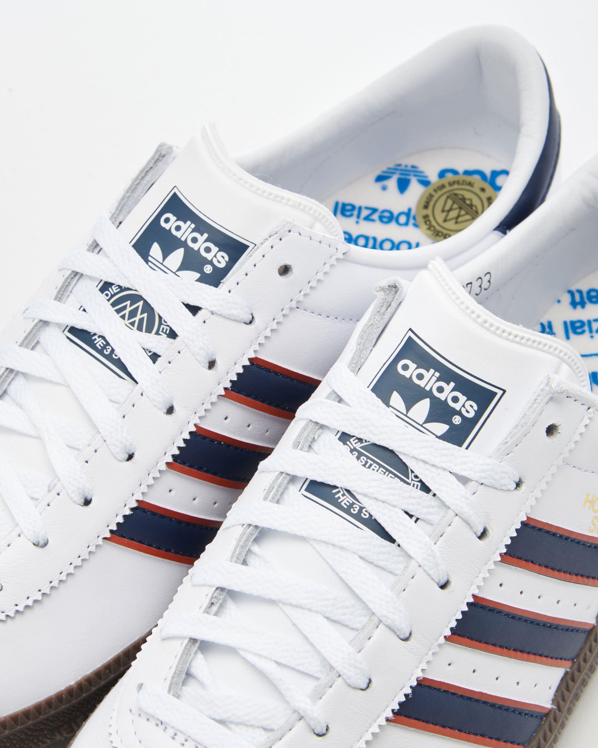 Adidas originals hot sale recoleta telefono