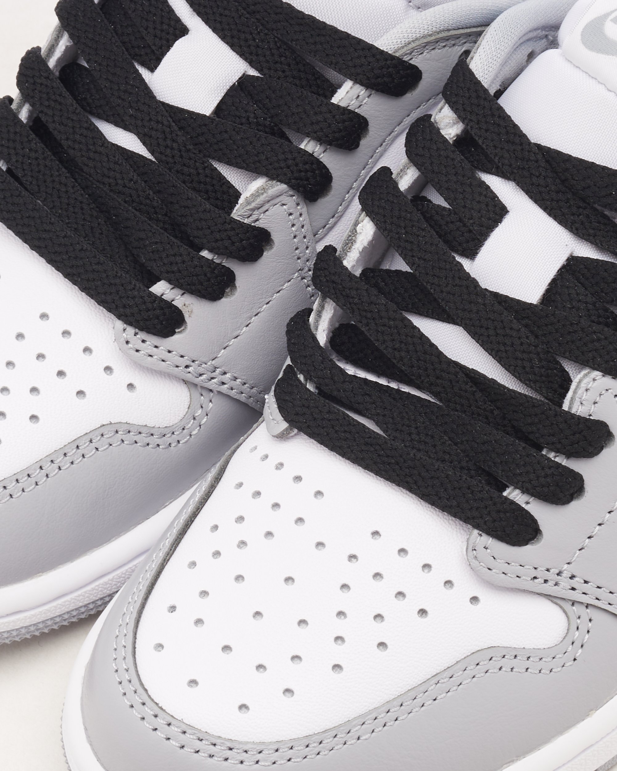 Air Jordan 1 Low OG Barons Grau CZ0790 110 FOOTDISTRICT