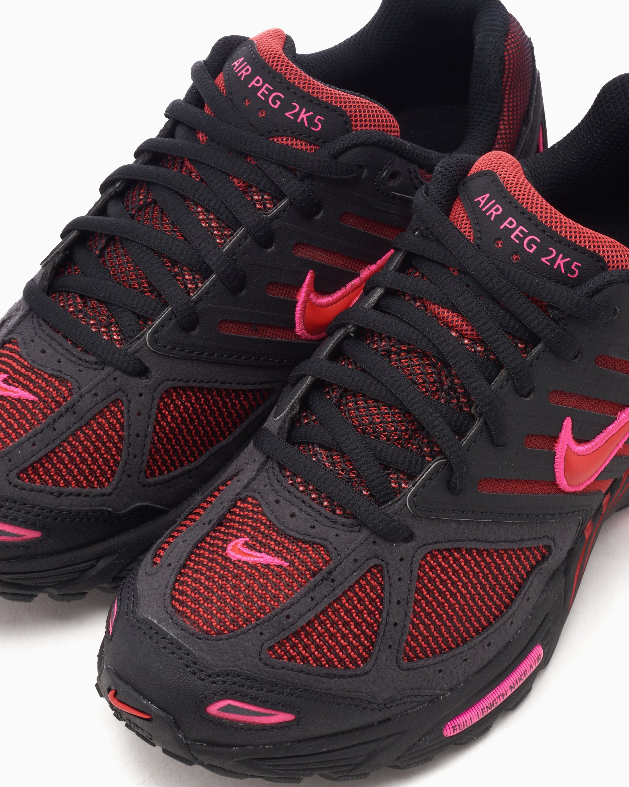 Nike Air Pegasus 2005 Black And Fire Red Nero Rosa Rosso FJ1912 001 FOOTDISTRICT