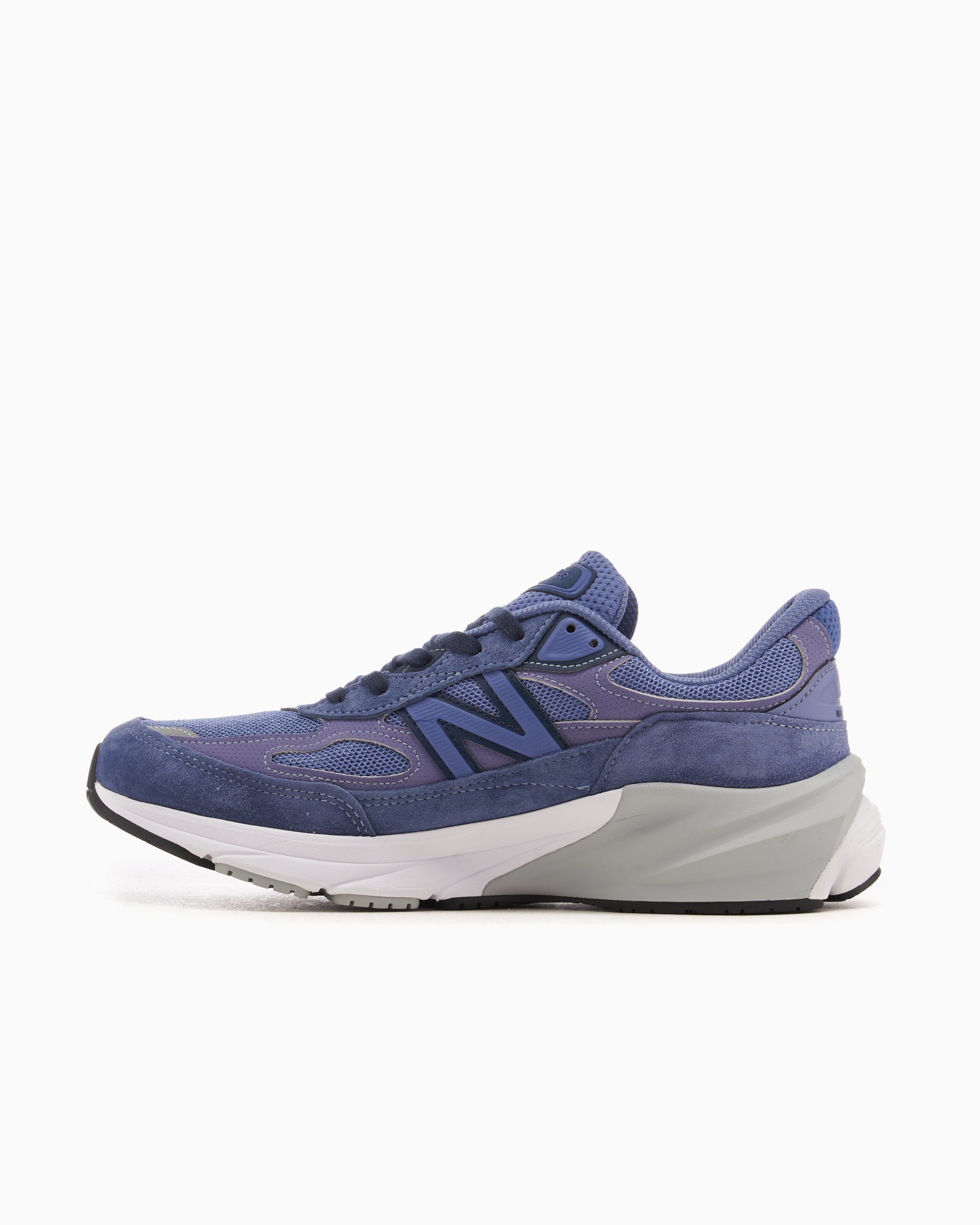 Usa free sneakers top