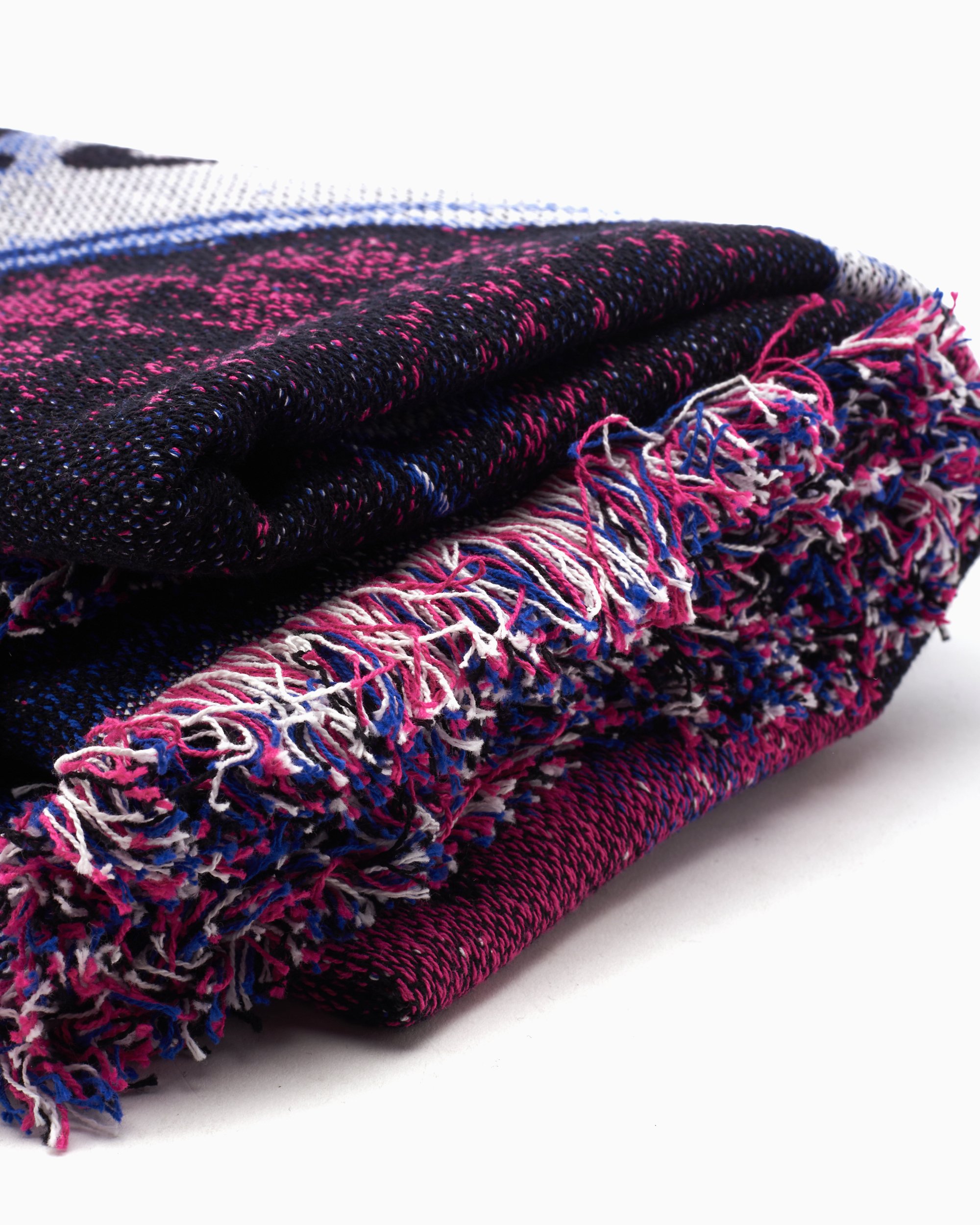 Carhartt WIP Tube Woven Blanket Purple I033554-18QXX | FOOTDISTRICT