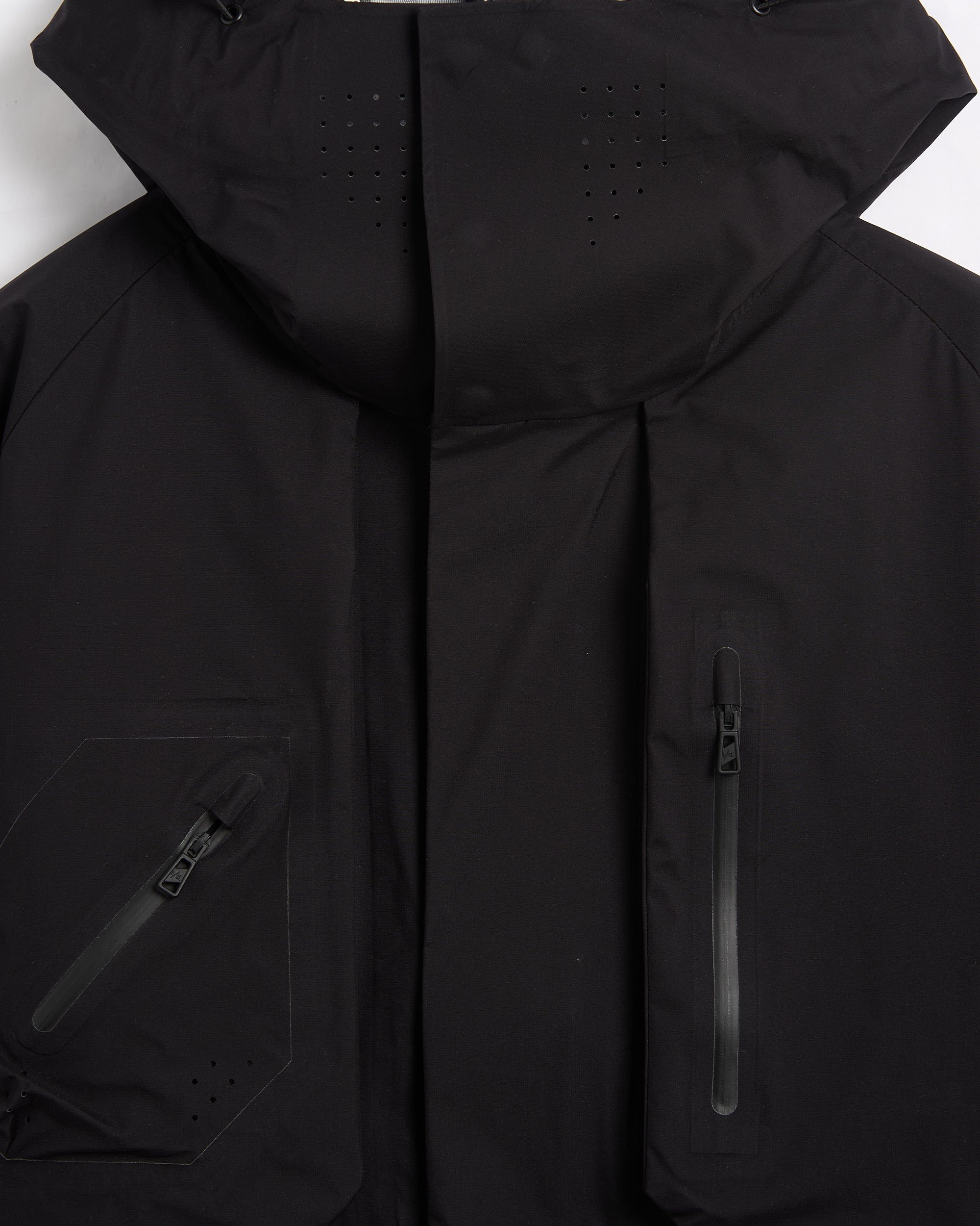 HYKE Launches Exclusive Outerwear Colourways for Edition and SUPER A MARKET  — eye_C