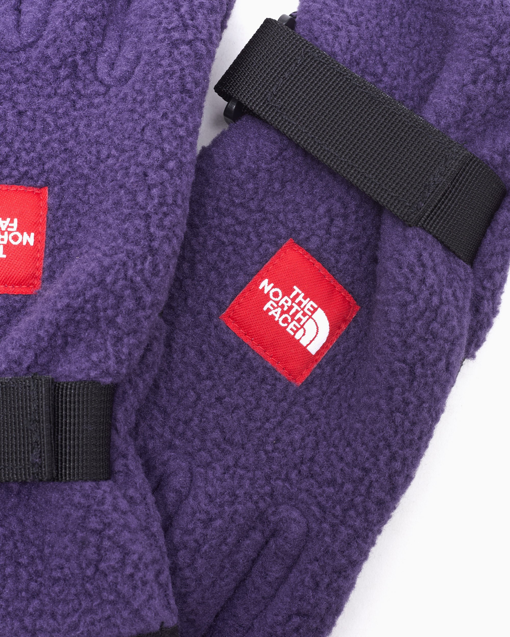 小物 Northface purple mittens 小物 Northface purple mittens The North Face Purple Gloves