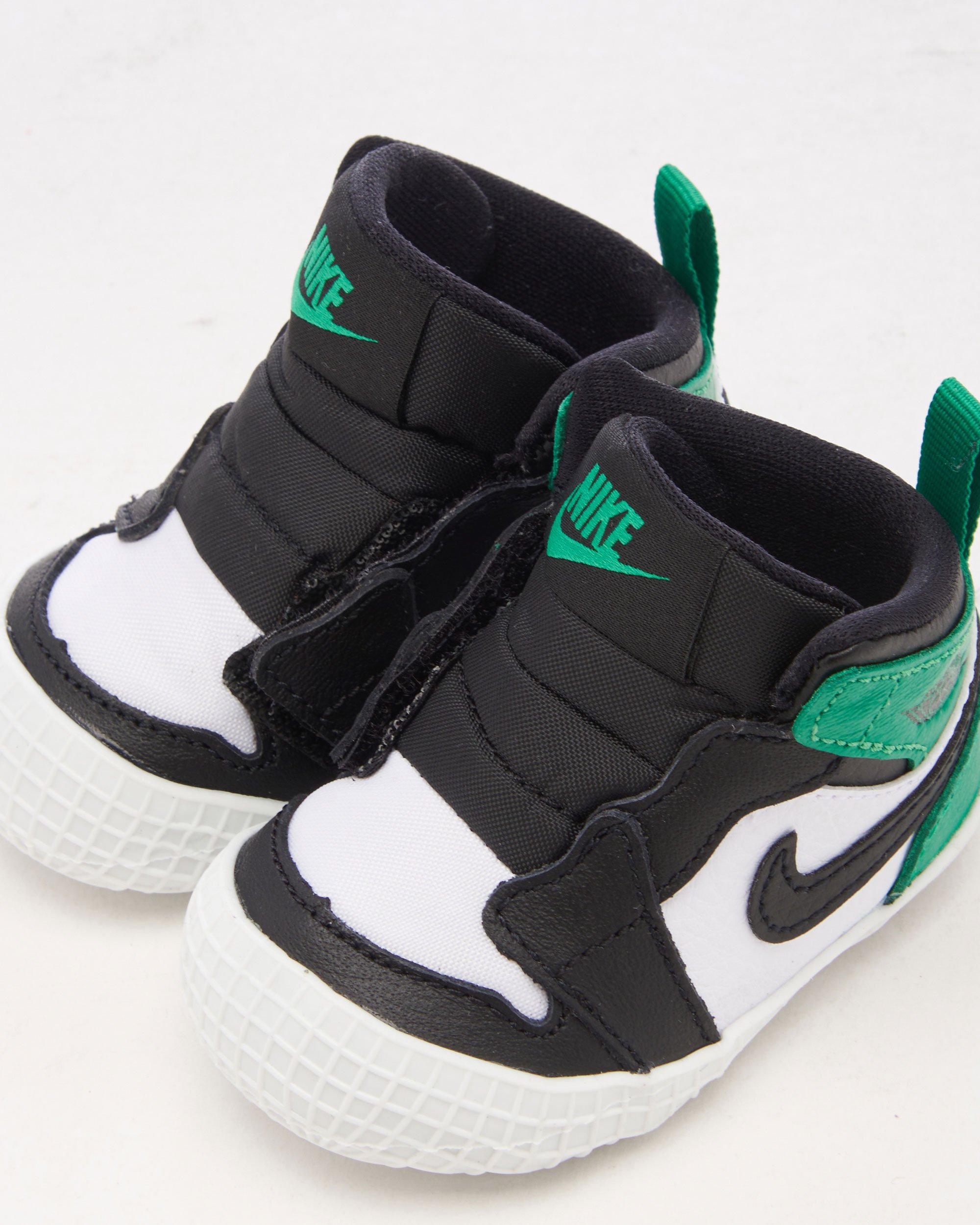 Air Jordan 1 Crib Bootie Green AT3745 031 FOOTDISTRICT