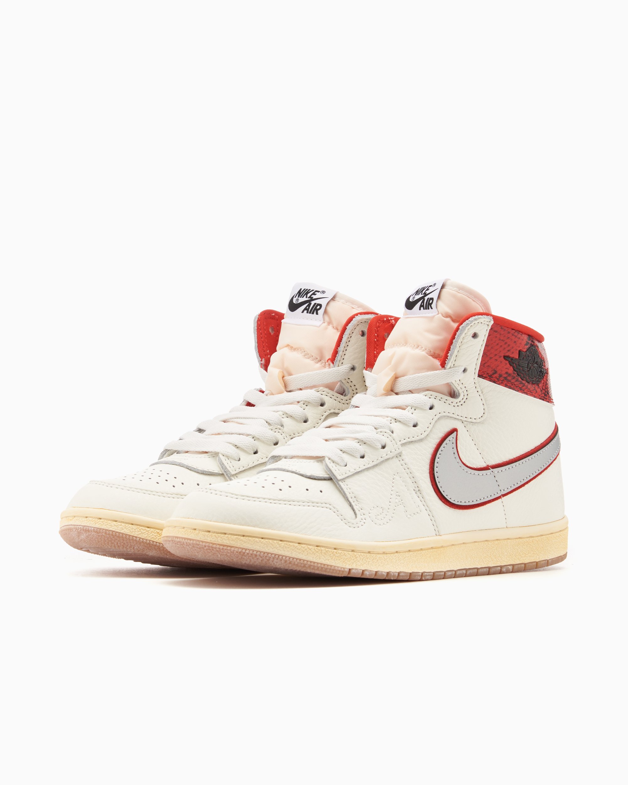 Jordan x Awake NY Air Ship PE SP Branco FN8675-100 | FOOTDISTRICT