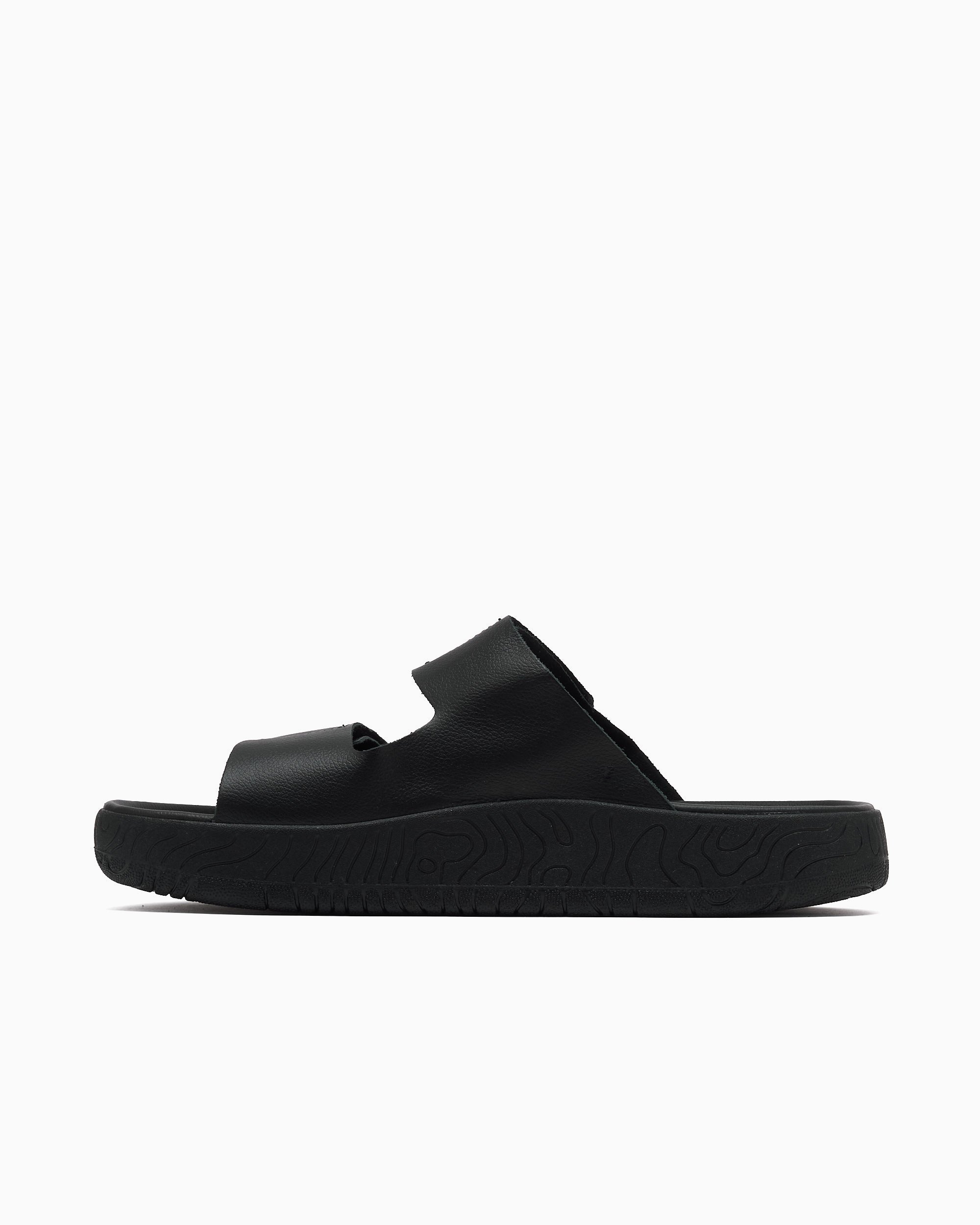 【関税込み】Etna Sandals - Veja - Leather - Black ETNA LEATHER FULL BLACK | VEJA