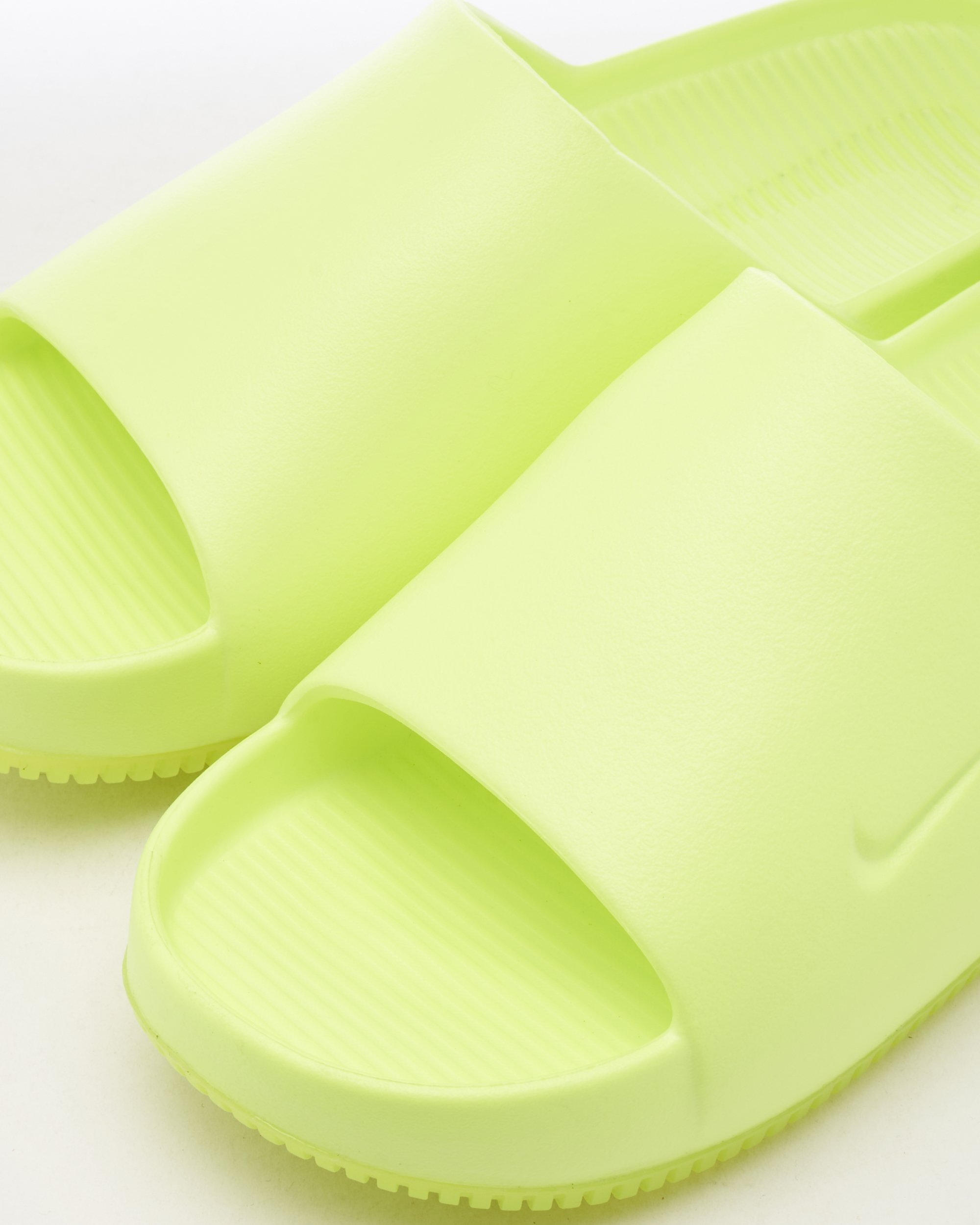 sandalias nike verdes