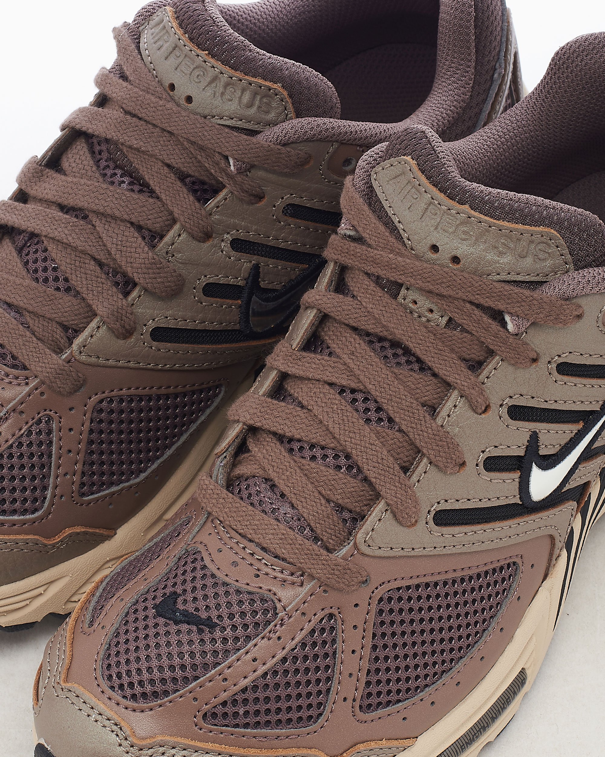 Nike Women s Air Pegasus 2005 C.O.R. Mink Brown Marrone HQ5725 200 FOOTDISTRICT