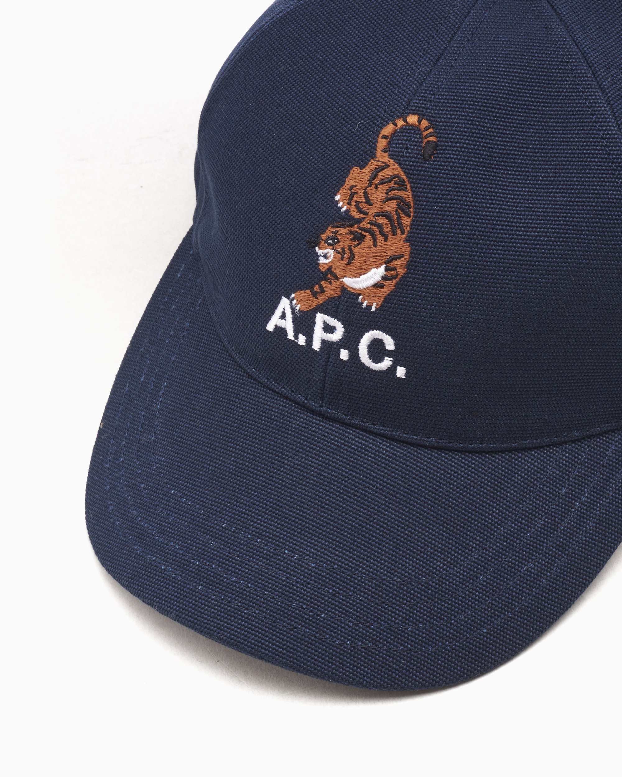【関税込み】A.P.C. ネイビー Charlie Tigre キャップ Navy Charlie Tigre Cap by A.P.C. on Sale