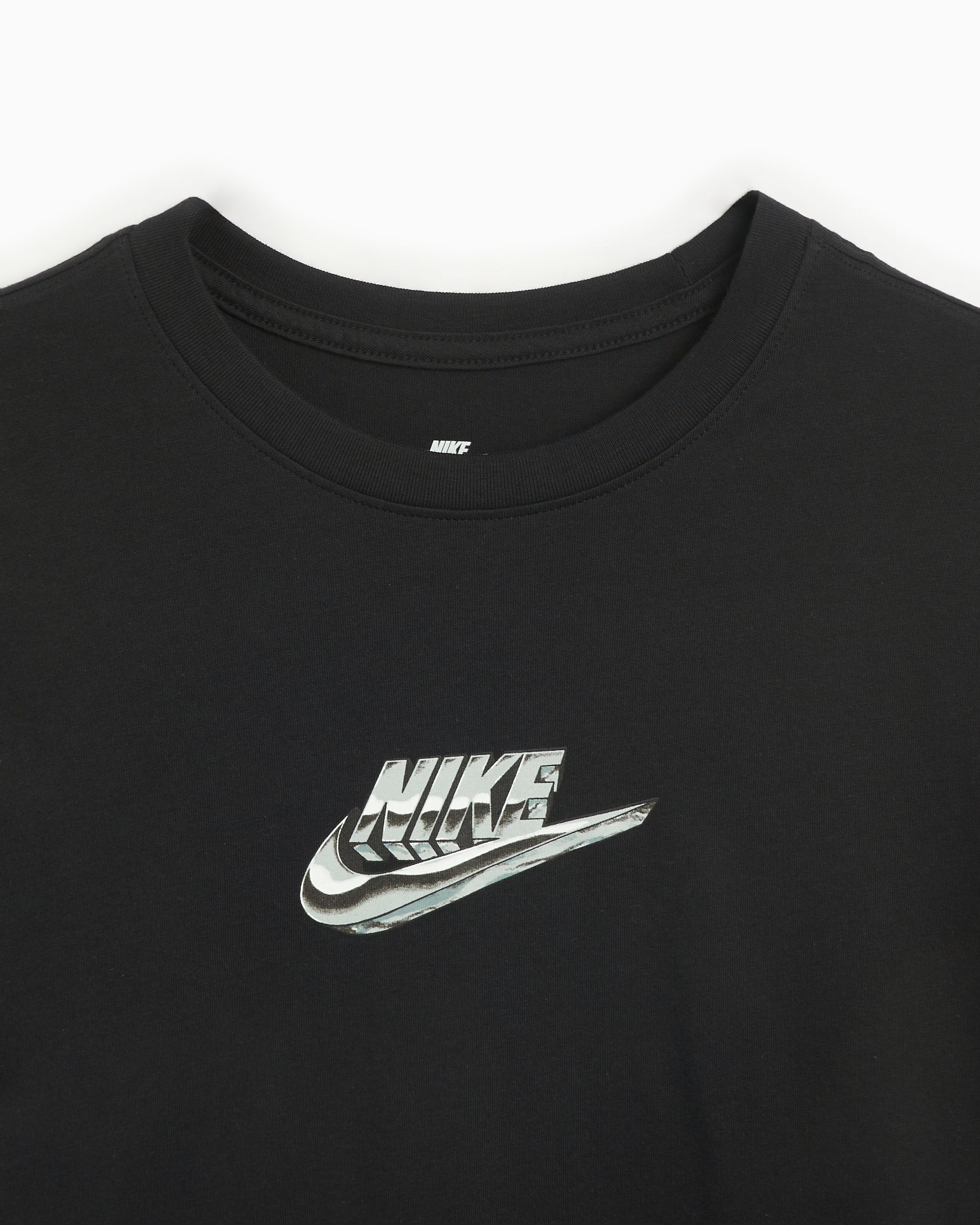 Nike Sportswear Men's T-Shirt Black FZ5397-010 | FOOTDISTRICT
