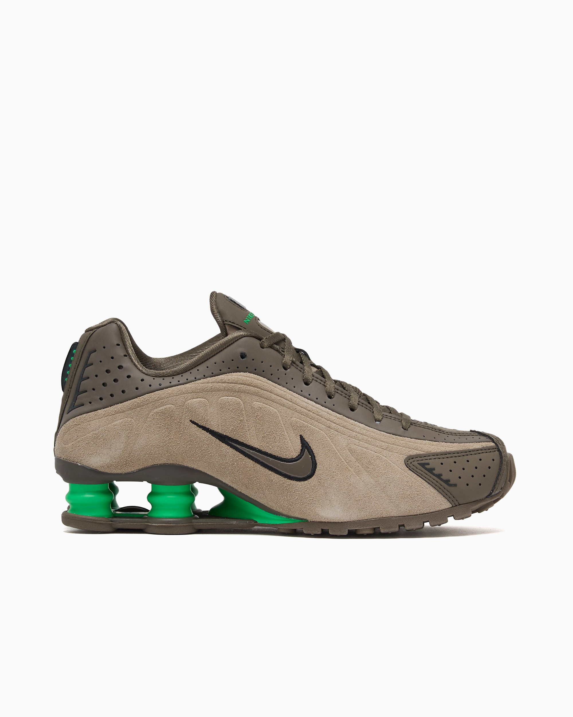 スニーカー Nike WMNS SHOX R4 BROWN Nike Women's Shox R4 Brown HQ7739-200 | FOOTDISTRICT