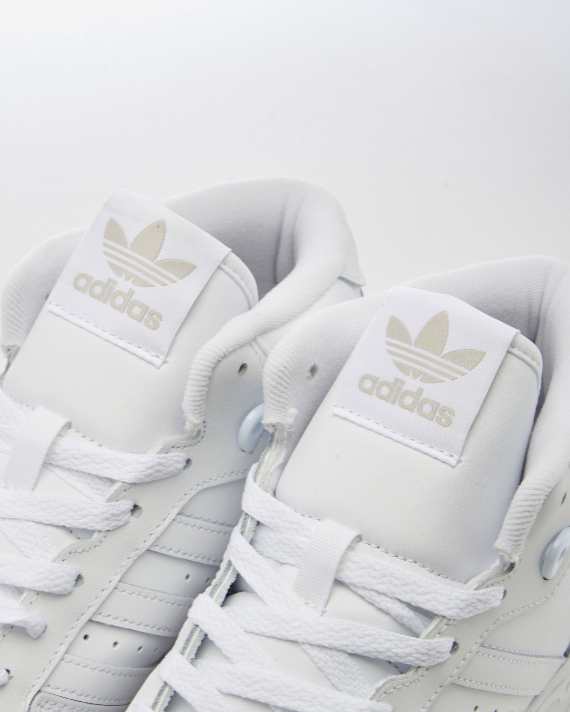 Zapatillas adidas color blanco para hombre deals