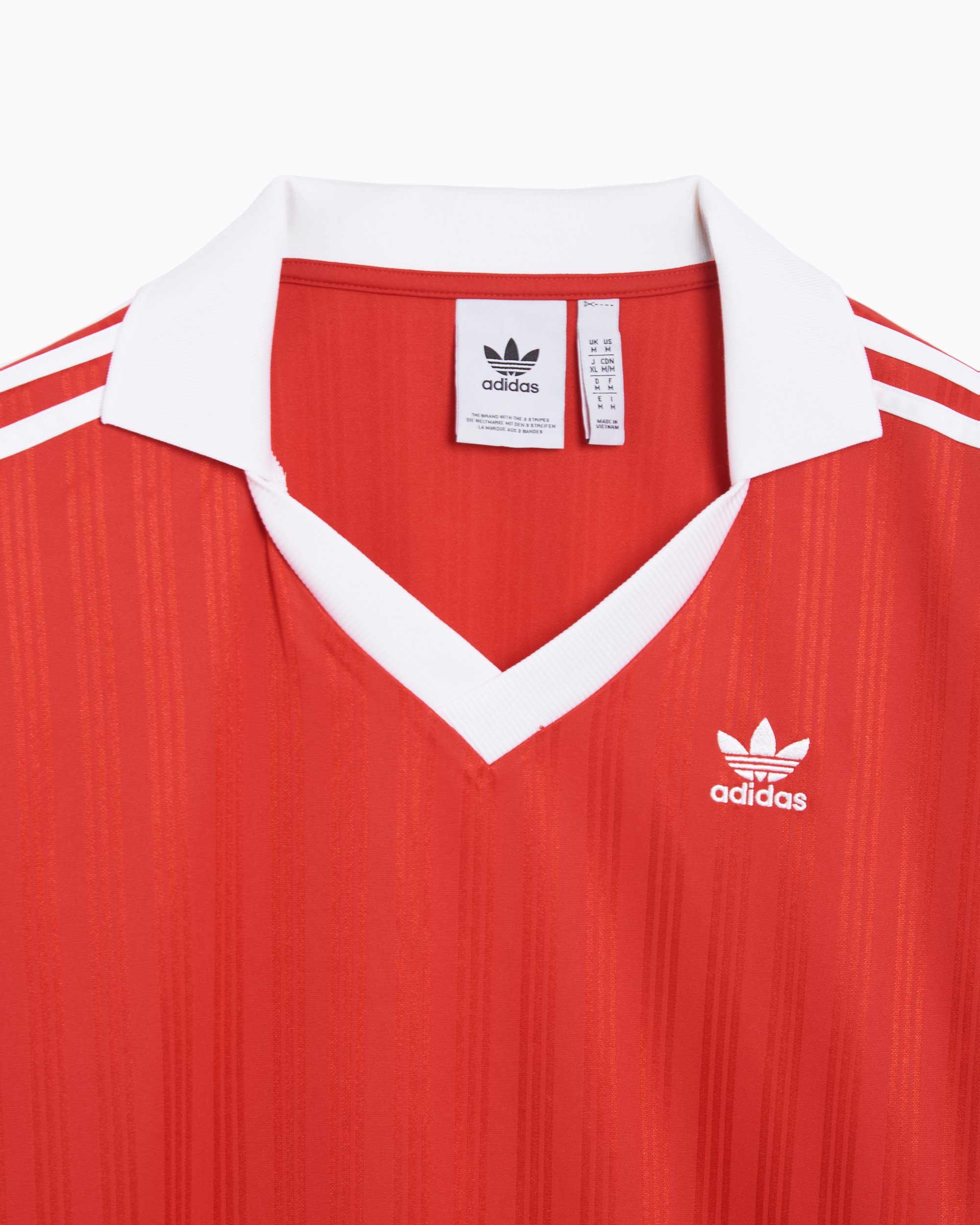 adidas Originals Men s Pique Long Sleeve T Shirt Rot IX5226 FOOTDISTRICT