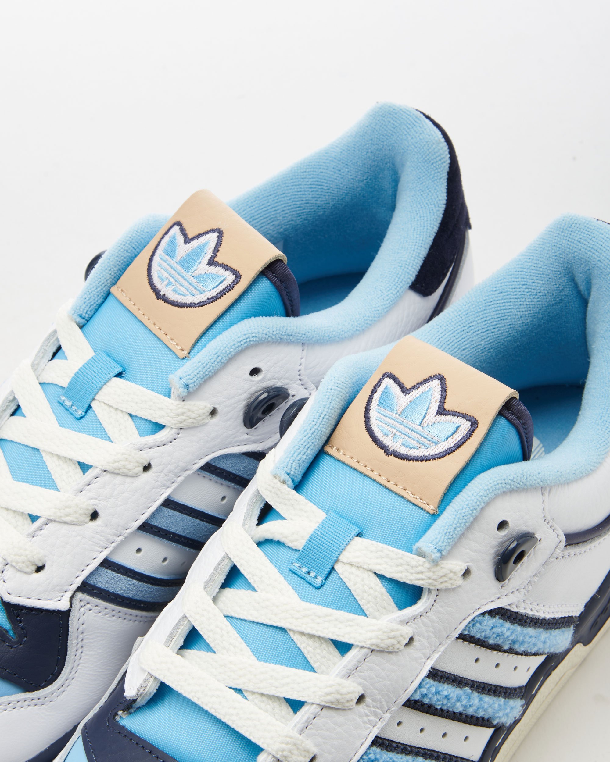 Adidas originals azul 86 top