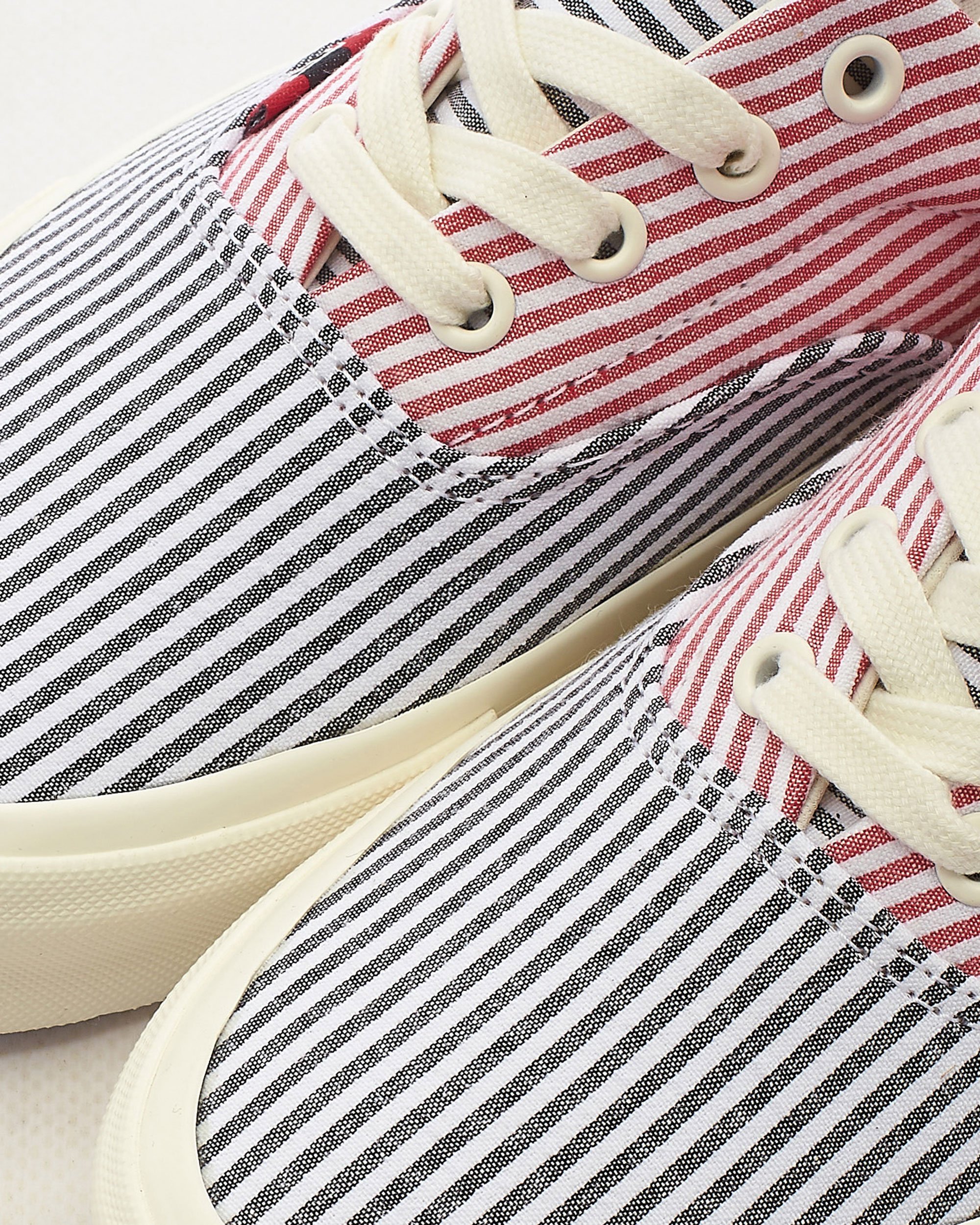 Vans era white outfit cheap