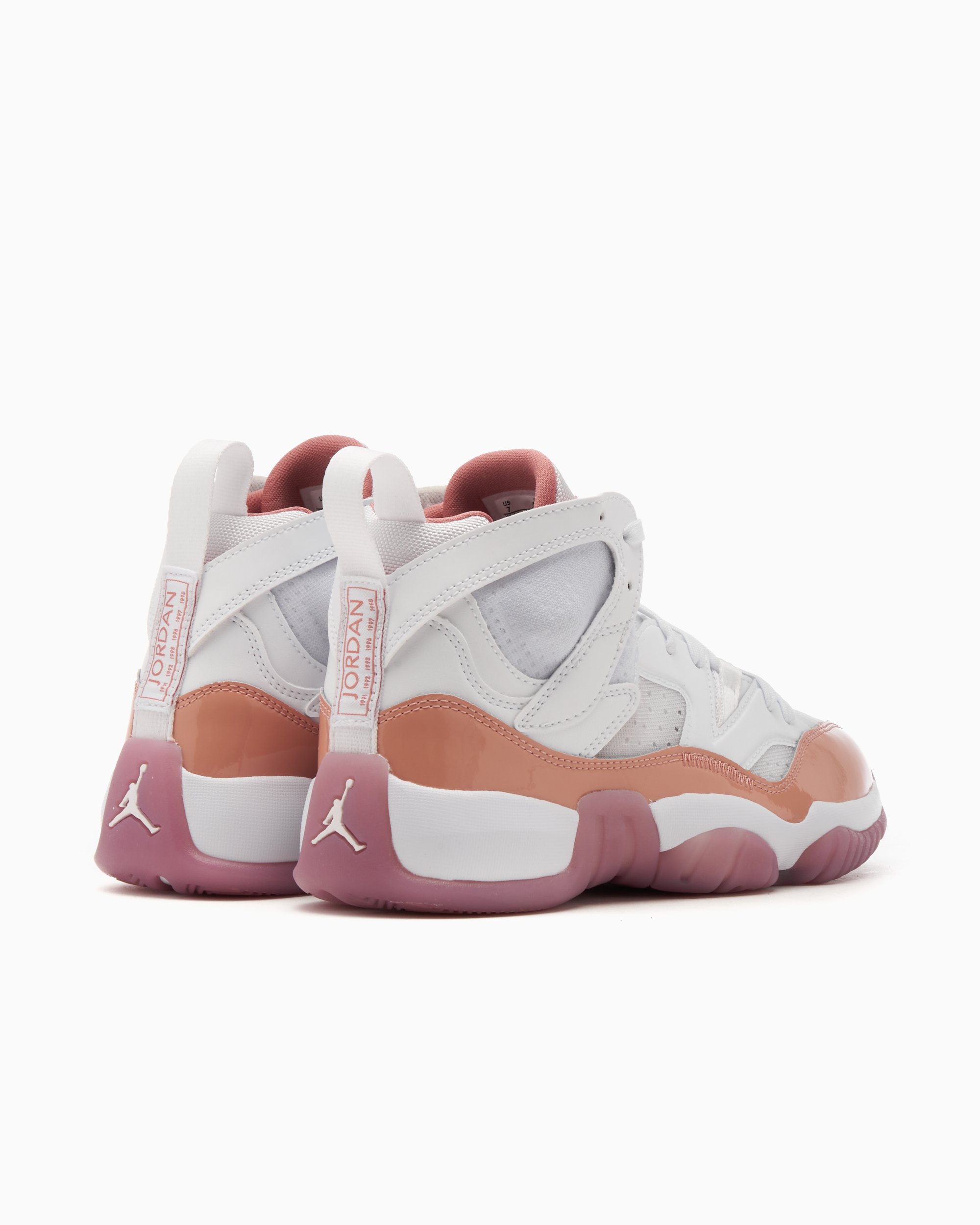 Pink jordan jumpman outlet
