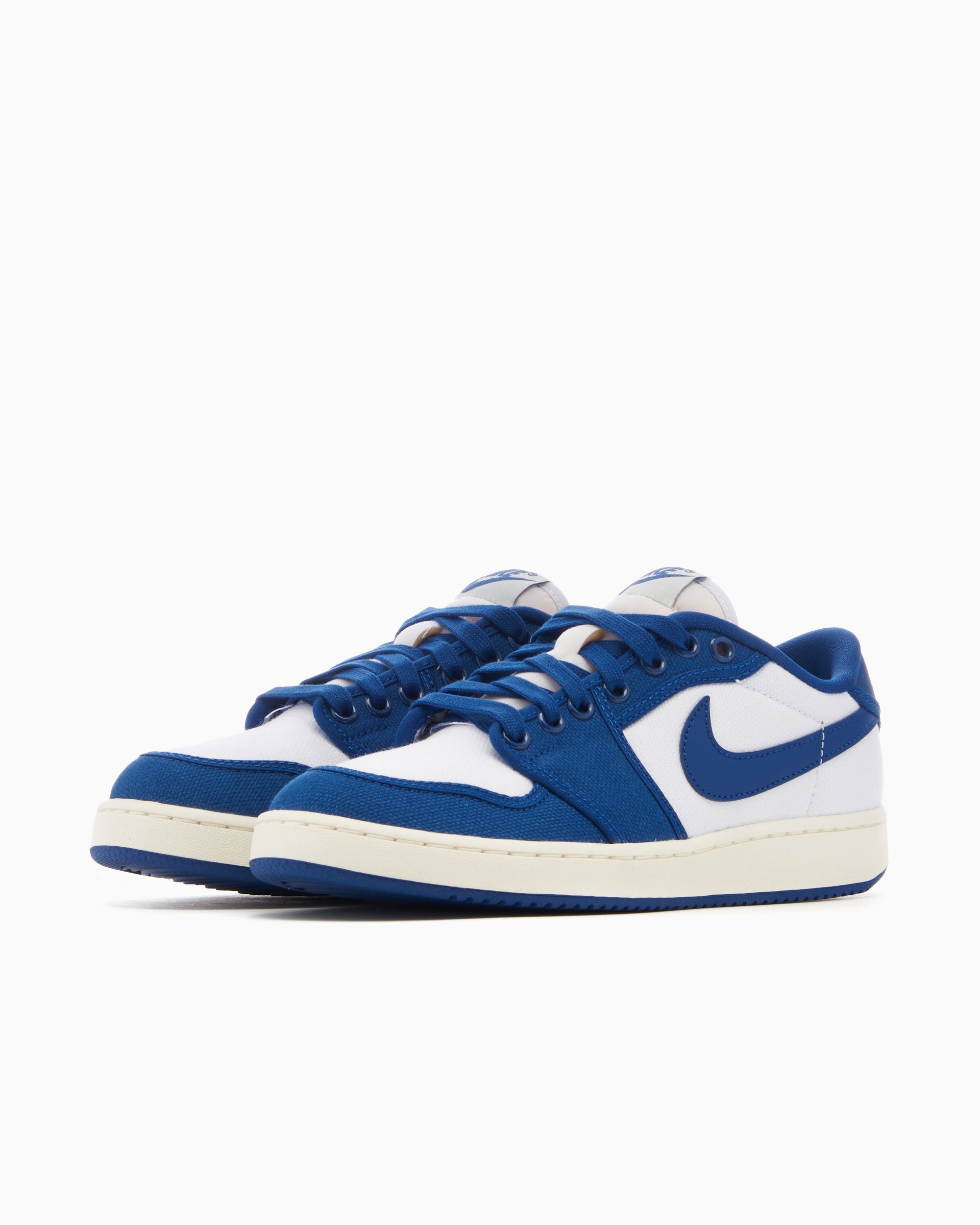 Jordans blauw cheap