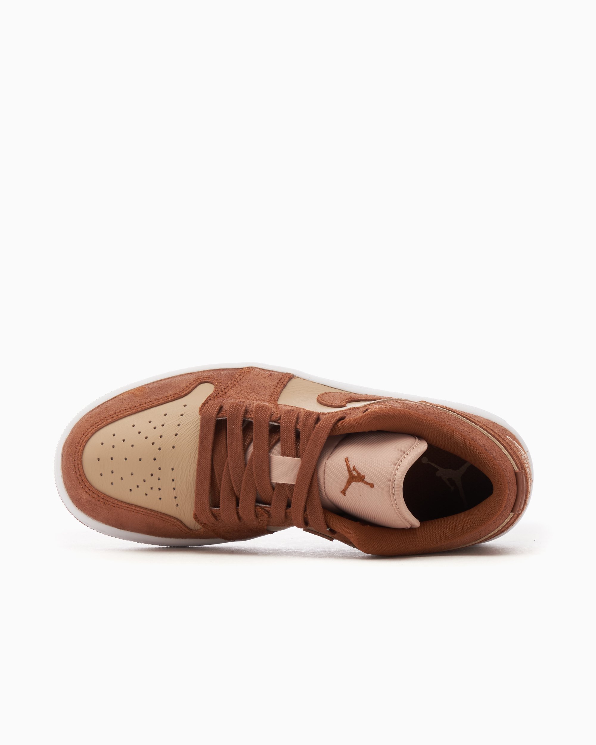 Air Jordan Women s 1 Low SE Legend Coffee Marron FJ3453 200 FOOTDISTRICT