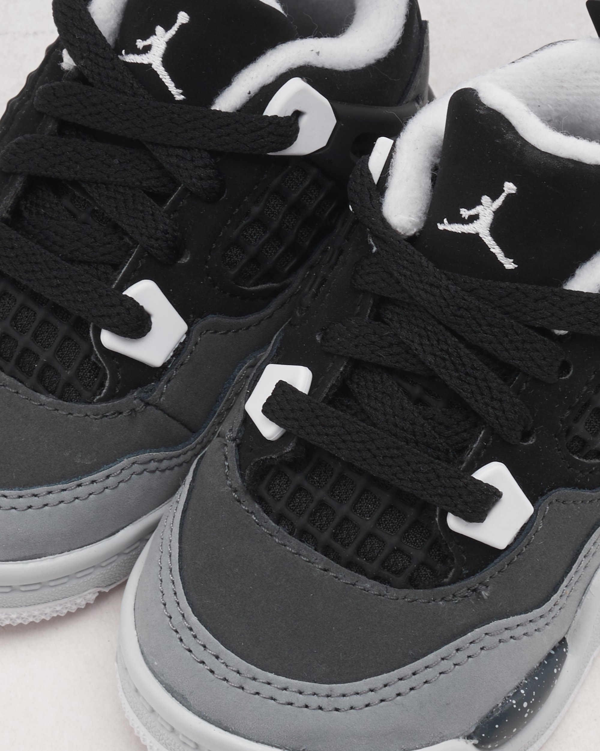 Air Jordan 4 Retro Fear TD Schwarz FV4538 002 FOOTDISTRICT