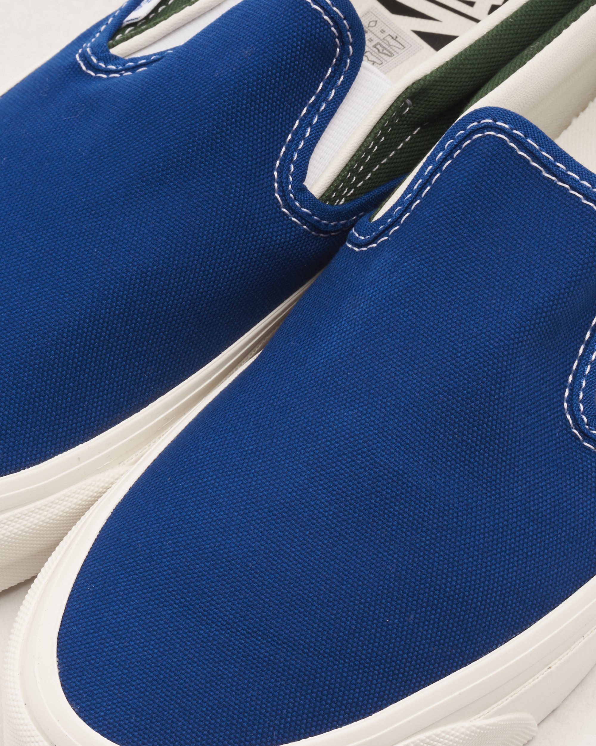 Vans Premium Slip On Reissue 98 LX BMX Blauw VN000CSEY7G FOOTDISTRICT