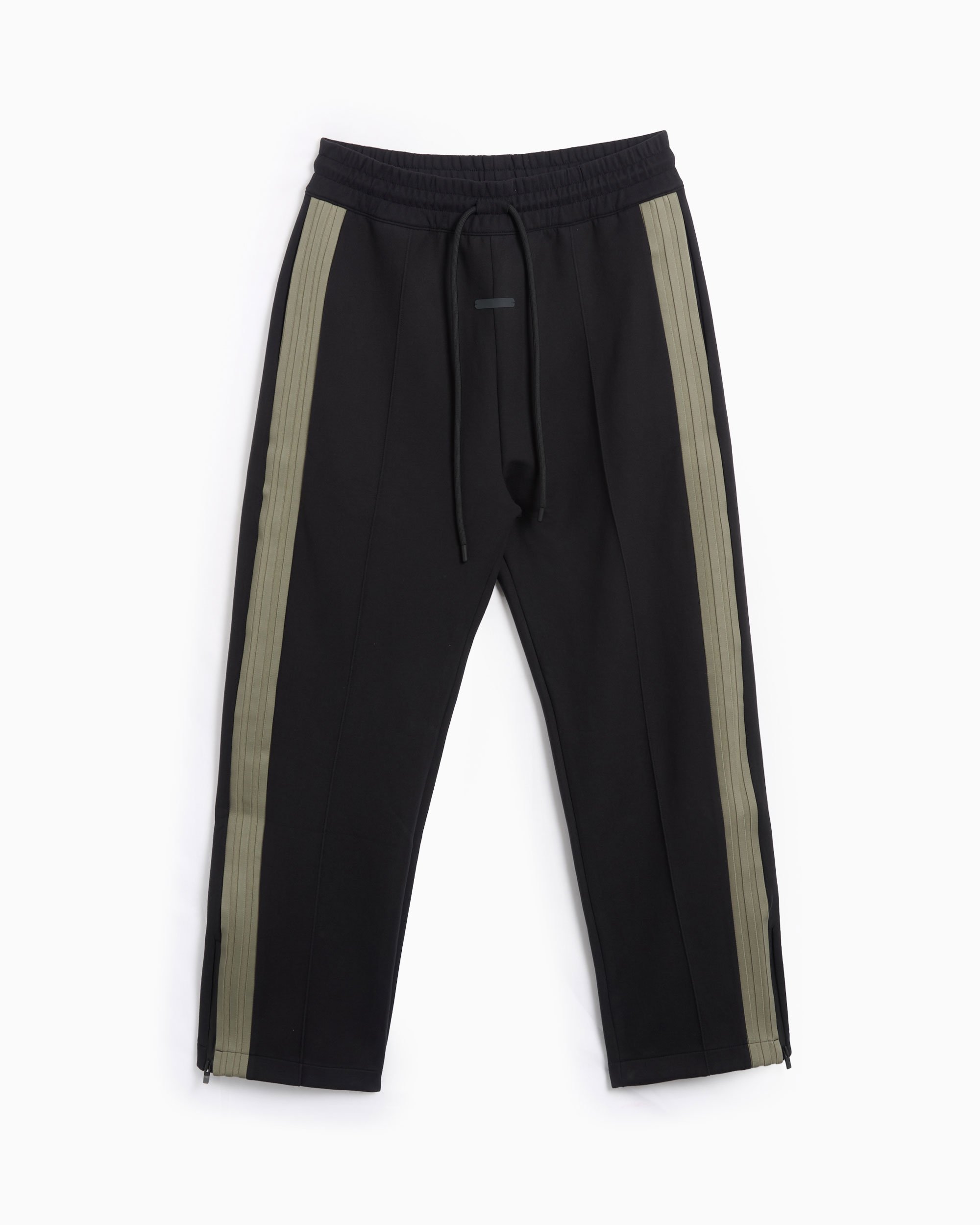 adidas Originals x Fear of God ATHLETICS Men s Suede Fleece Relaxed Pants Schwarz IS8764 FOOTDISTRICT