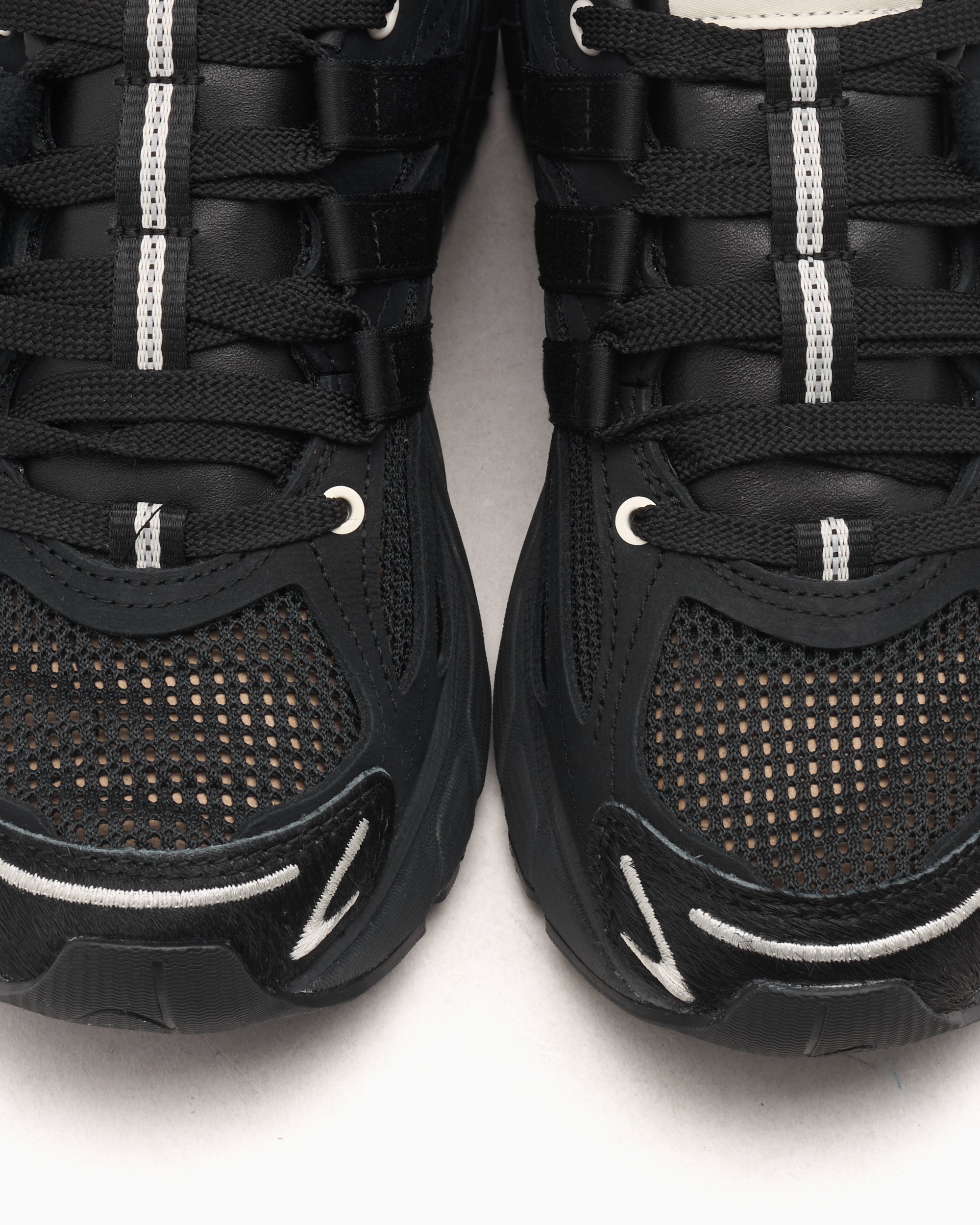 adidas Originals x Song for the Mute Adistar Cushion Noir