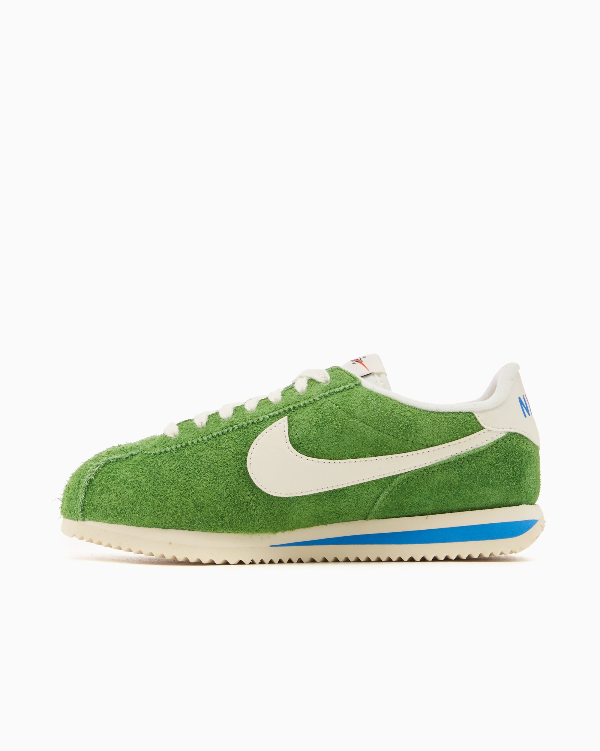 All suede nike cortez online