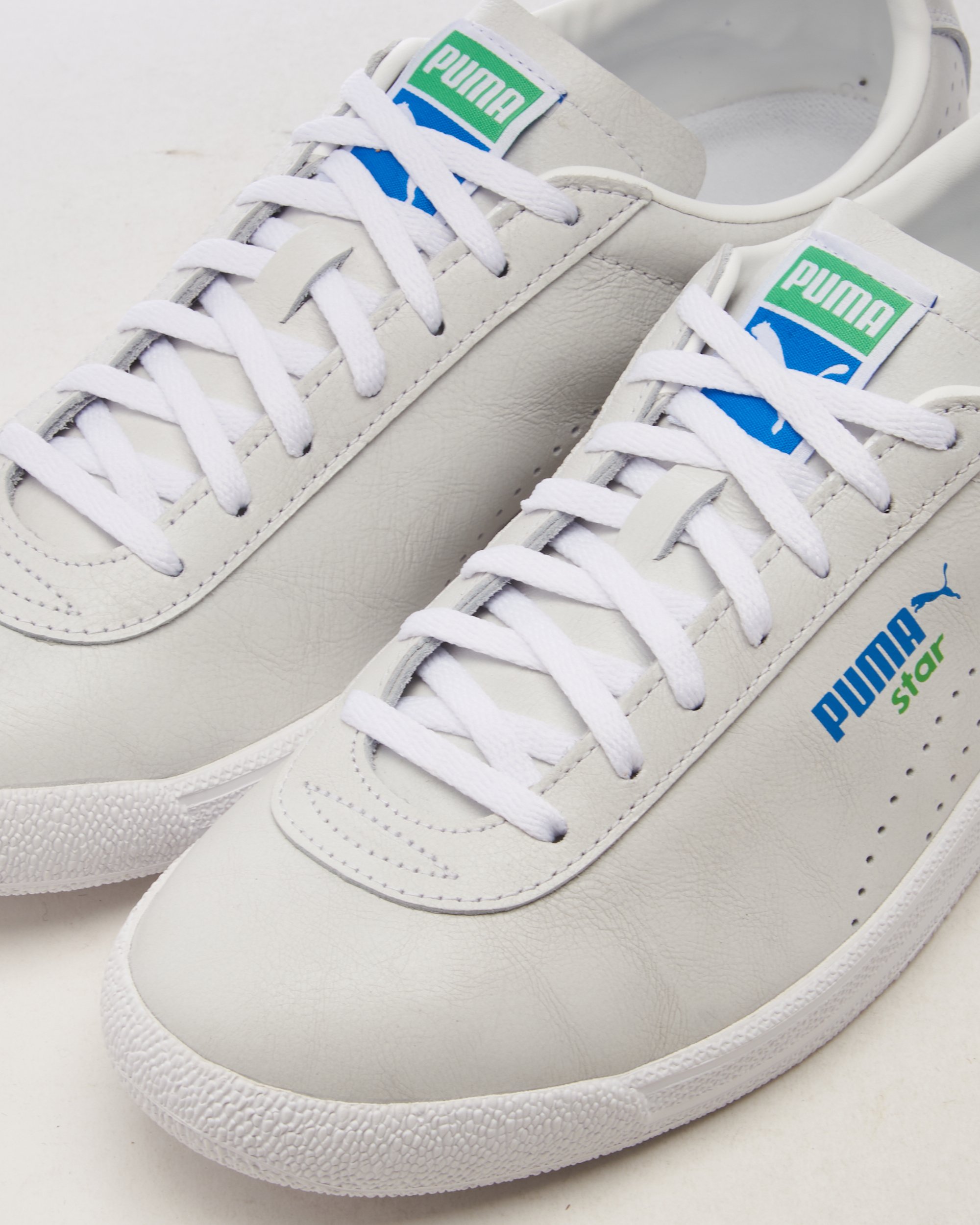 お歳暮 Puma Star  Whites Tennis 靴
