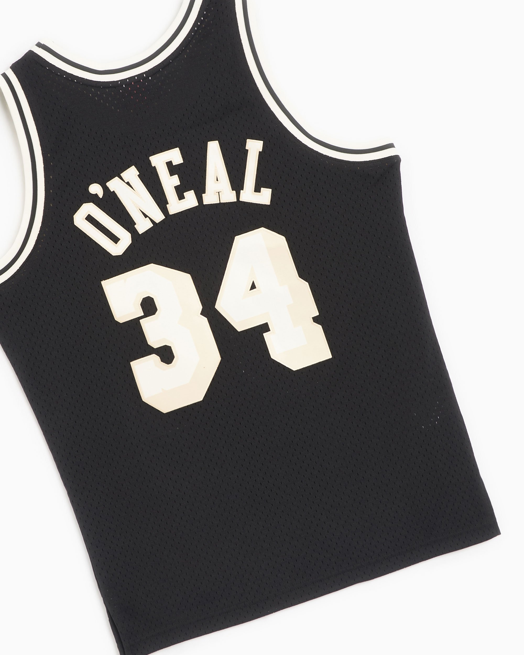 Mitchell Ness NBA Off Court Lakers 1996 Shaquille O Neal Men s
