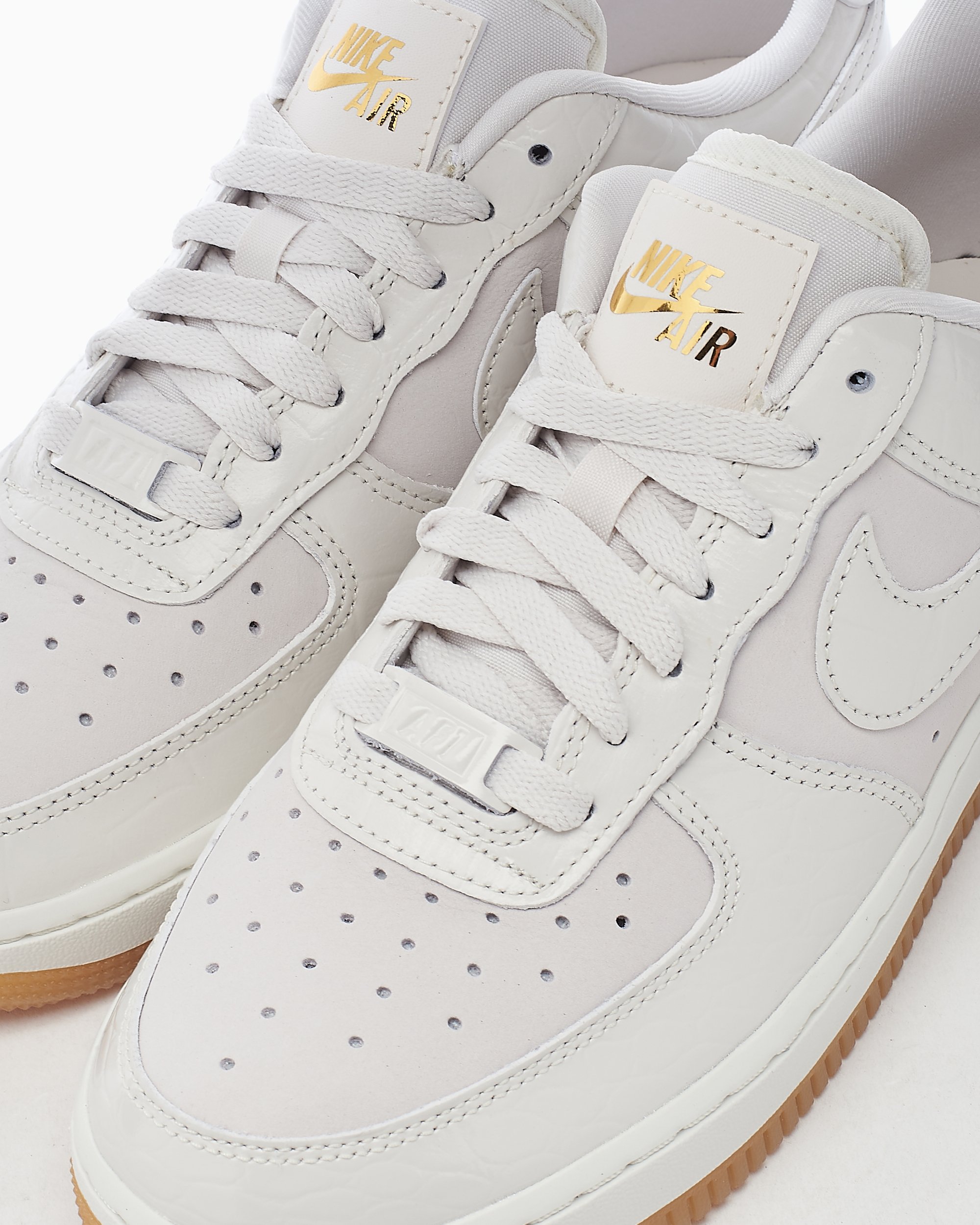 Nike Women s Air Force 1 07 LX Phantom Blanco DZ2708 001 FOOTDISTRICT