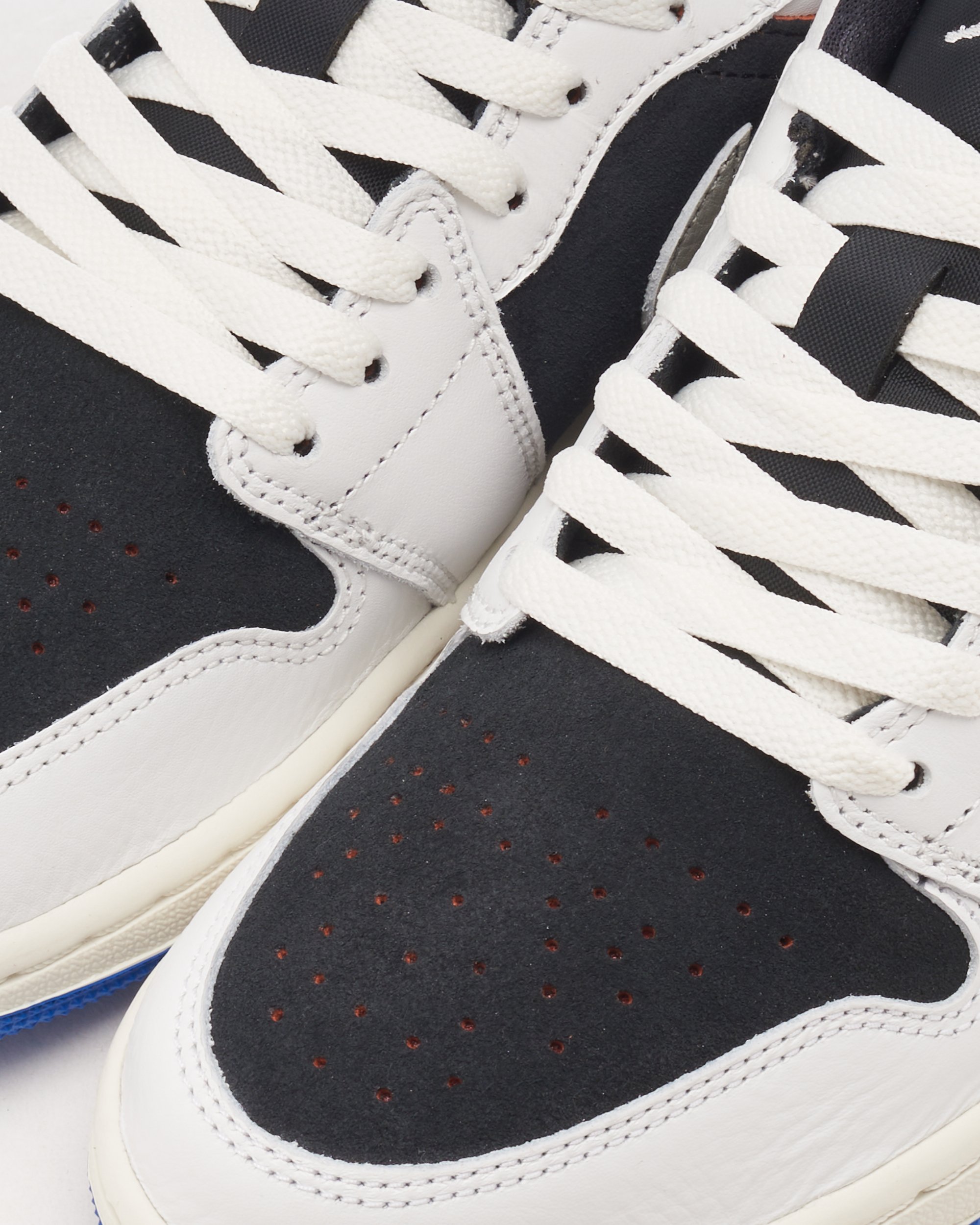 Air Jordan 1 Low Quai 54 Bunt HQ0764 001 FOOTDISTRICT