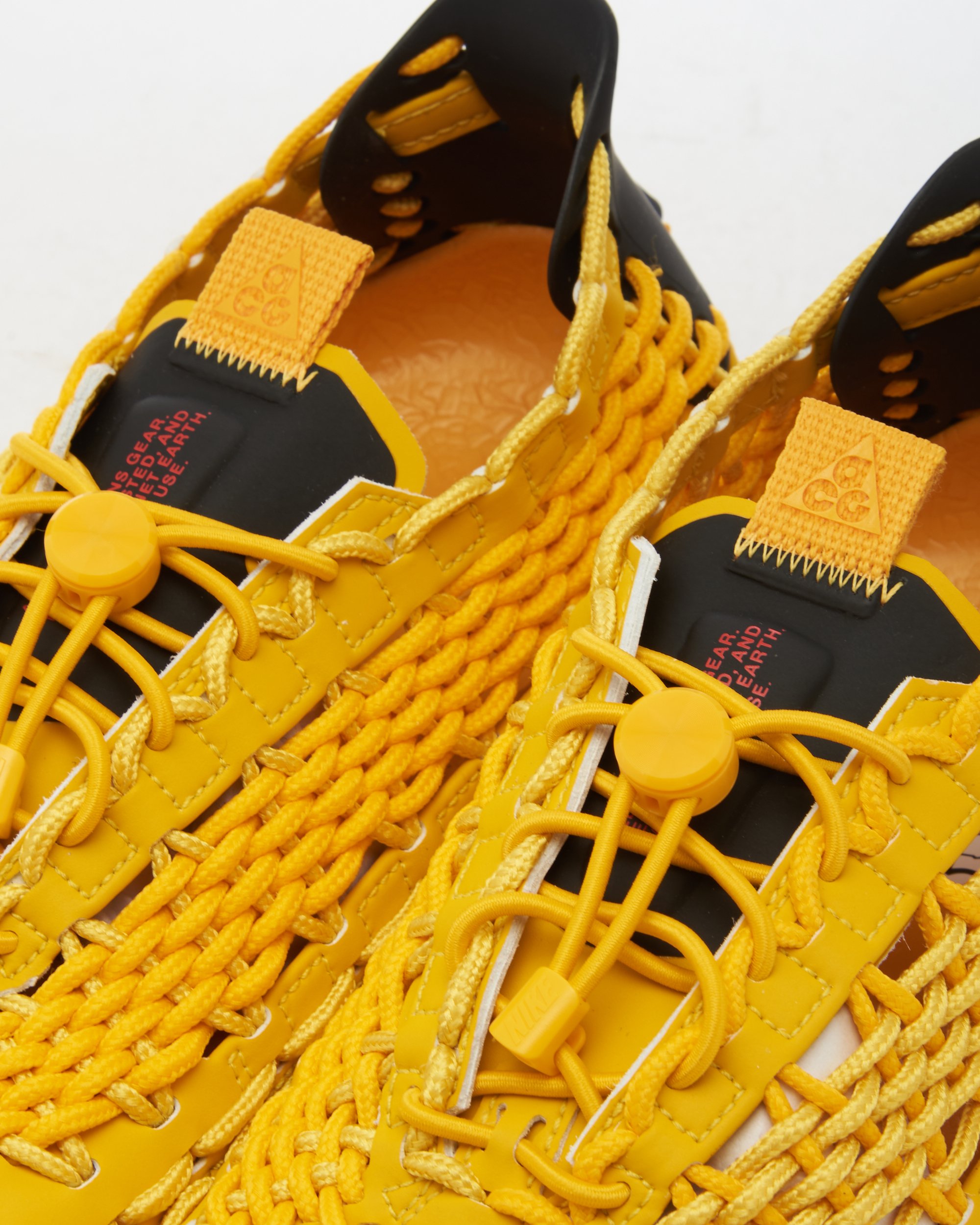Nike ACG Watercat Jaune CZ0931 700 FOOTDISTRICT