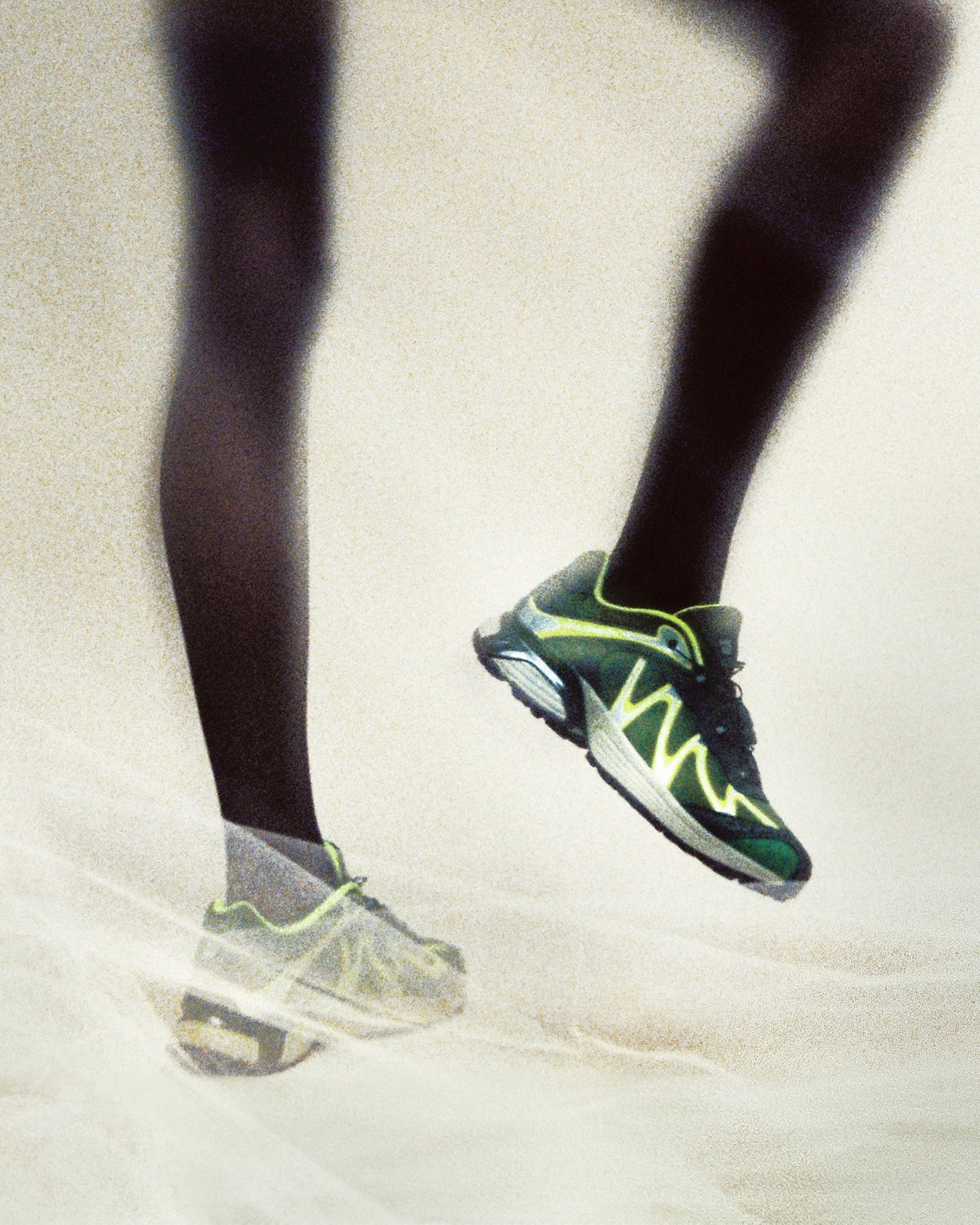 美品SALOMON XT-WHISPER ブラック/グリーンスニーカー 27 Salomon XT-Whisper Void Sneaker (Women) | Nordstrom