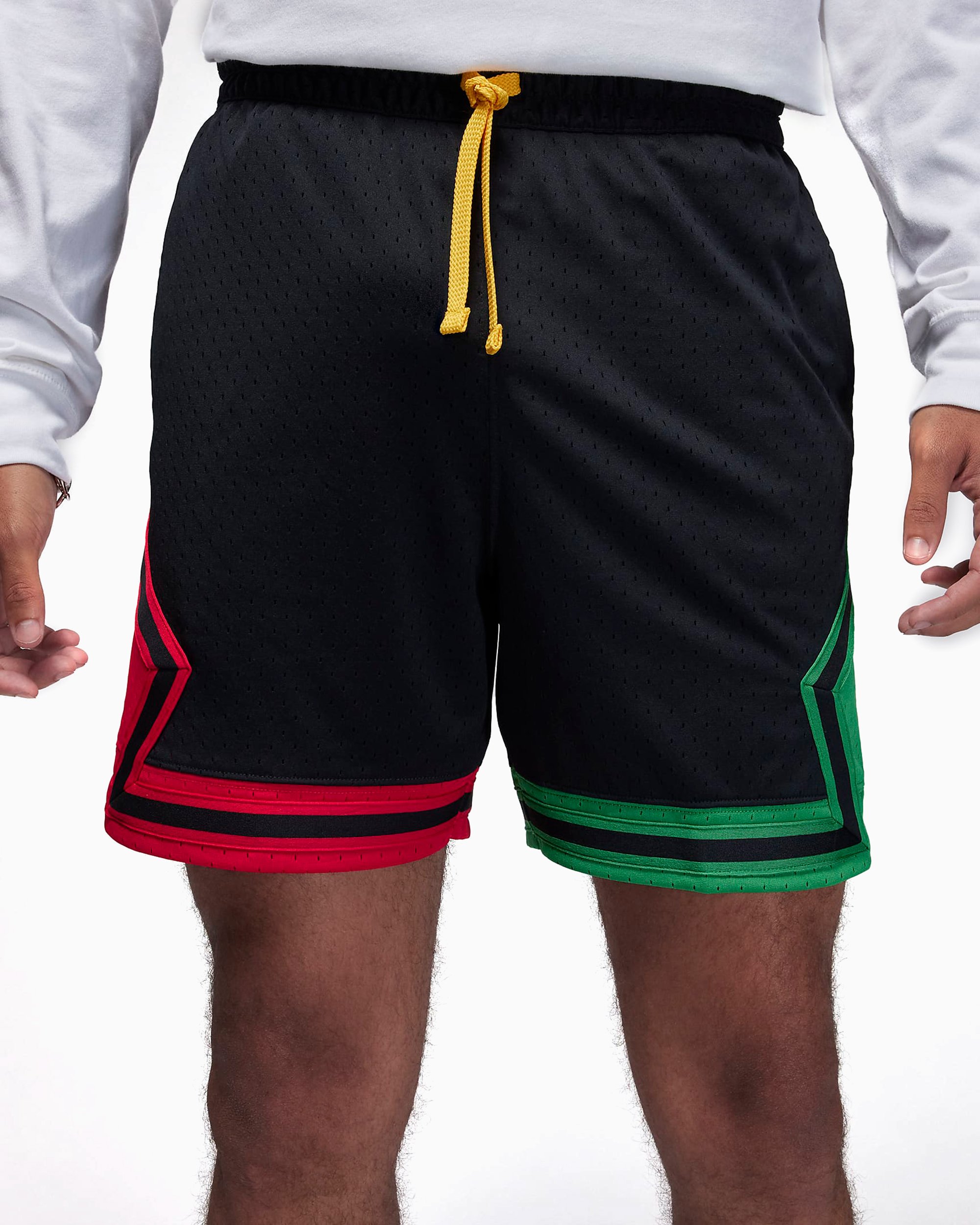 Jordan Quai 54 Men s Diamond Shorts Nero FJ6986 010 FOOTDISTRICT