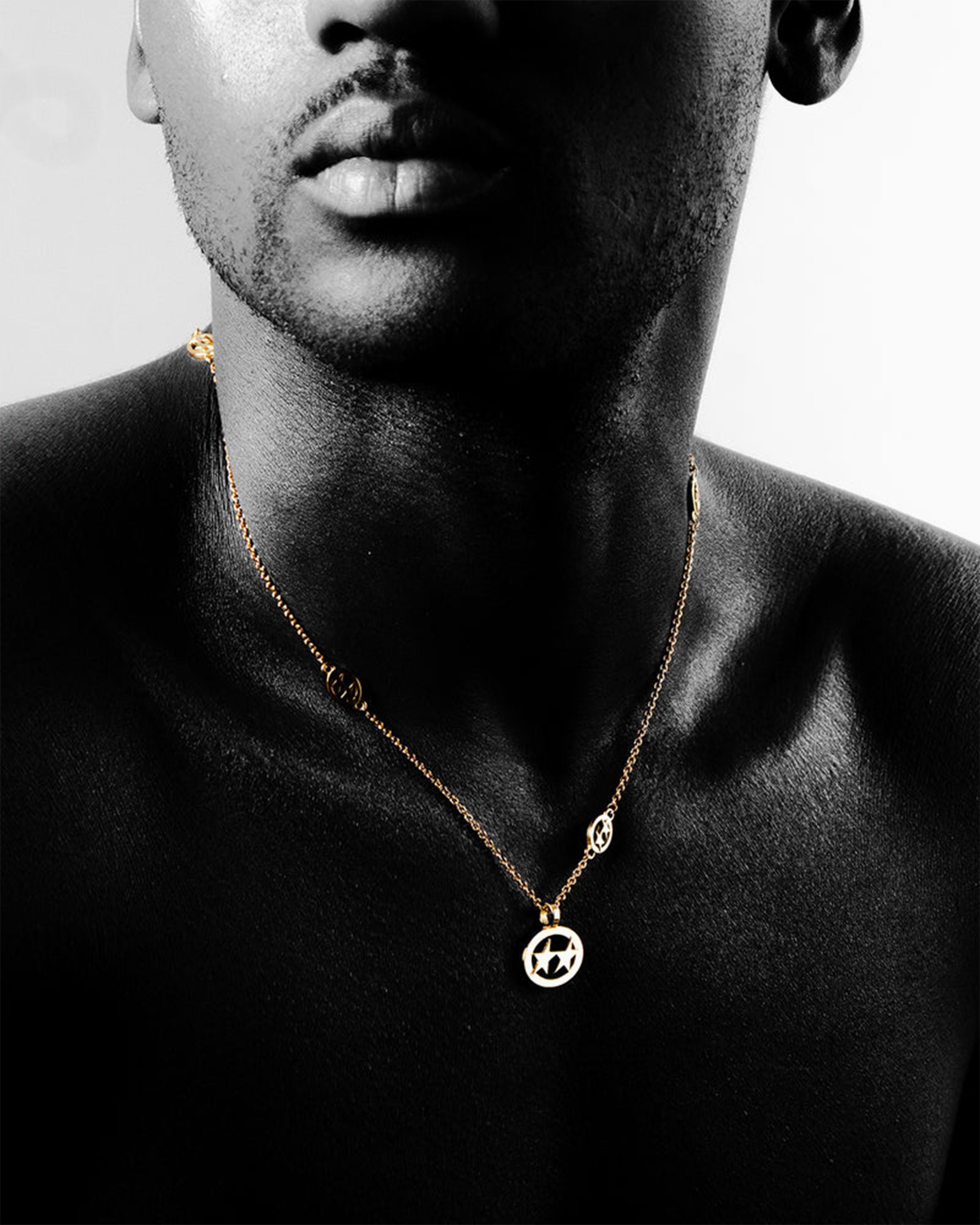 TwoJeys Icon Superstar 18K Unisex Necklace Golden