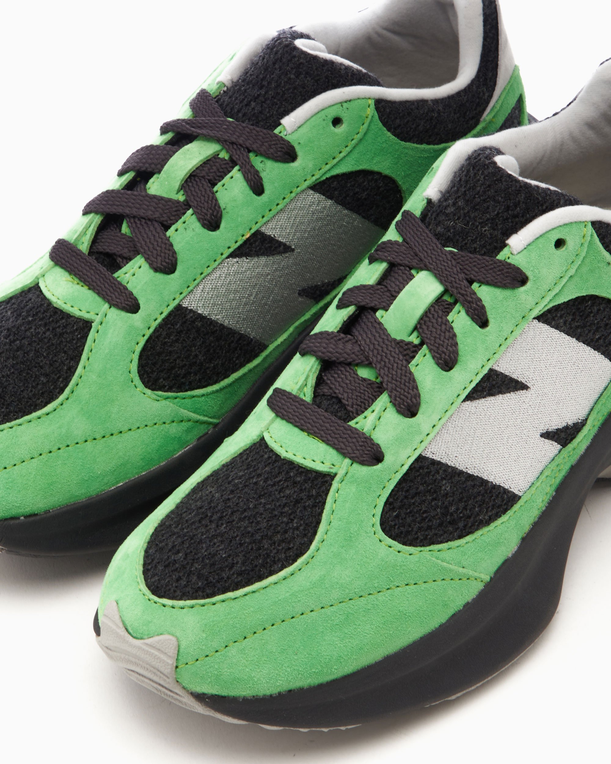 Tênis new balance 990 couro preto hotsell