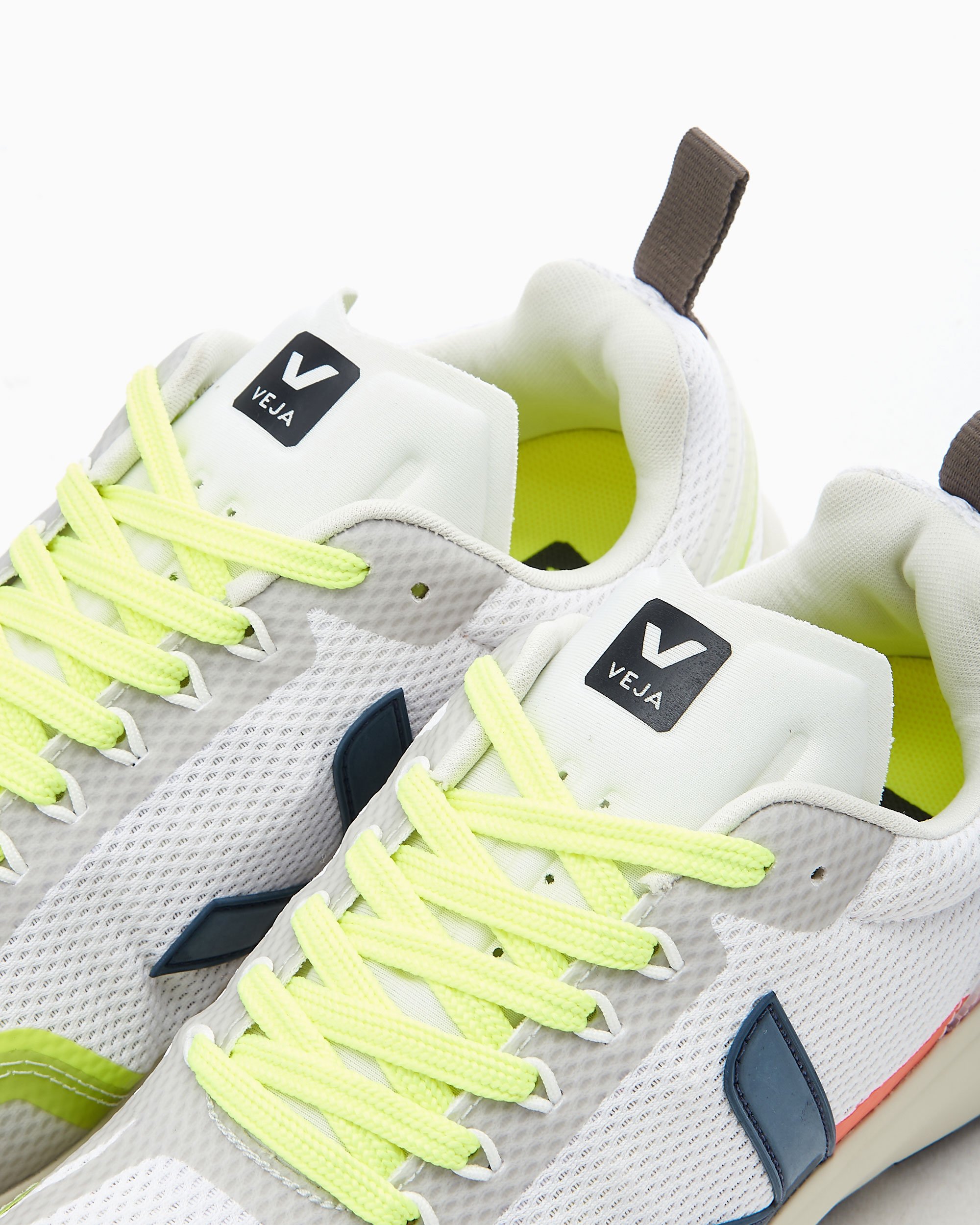 Veja berry clearance gold