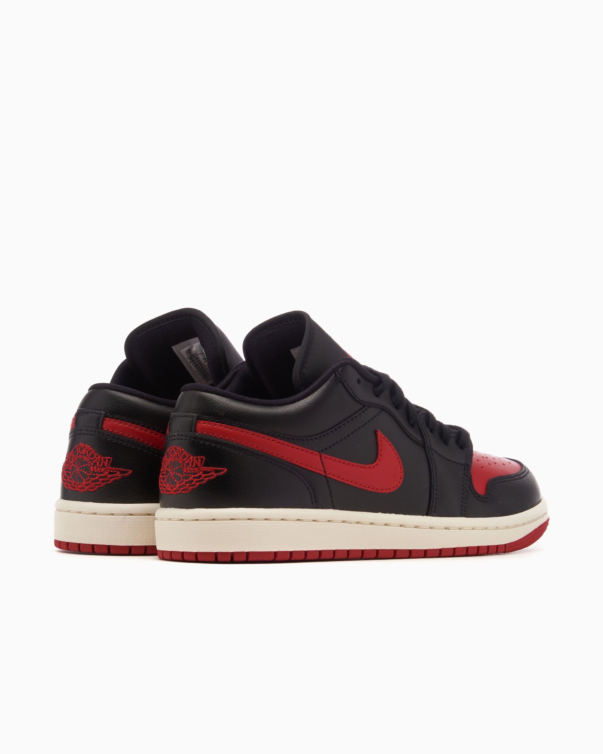 Air Jordan Women s 1 Low Zwart Rood DC0774 061 FOOTDISTRICT