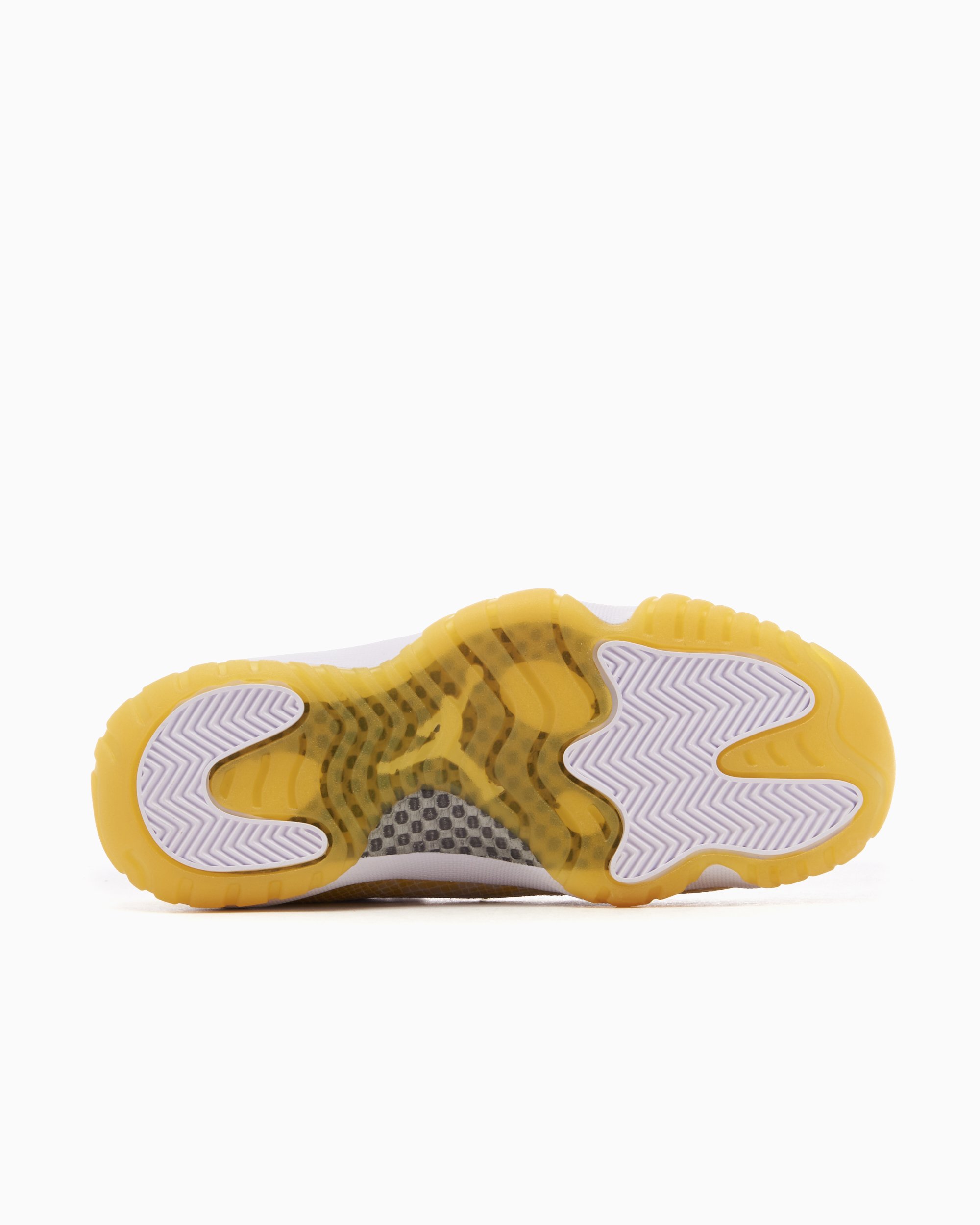 Air Jordan Women s 11 Retro Low