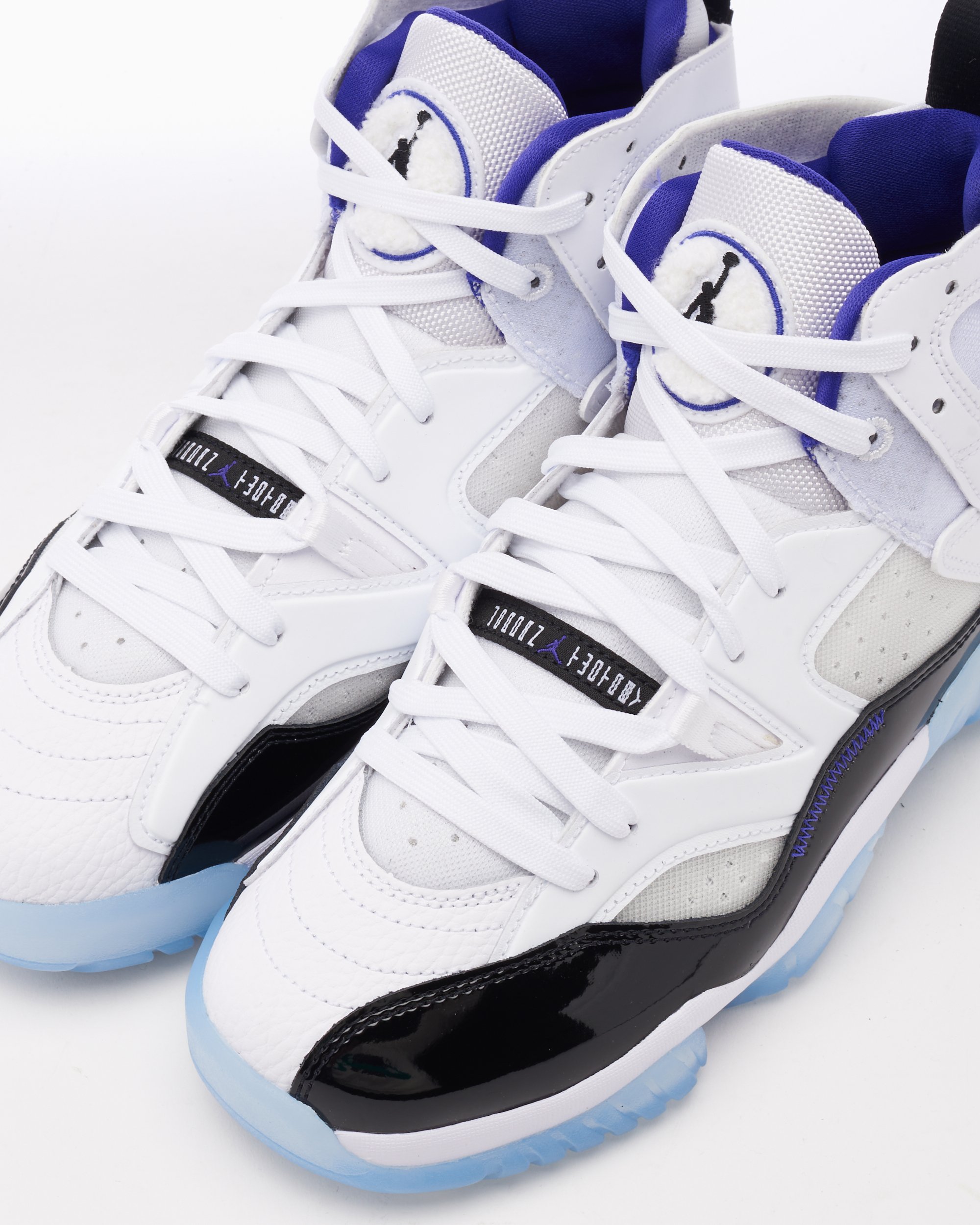 Jordan Jumpman Two Trey Concord GS White DQ8431 100 FOOTDISTRICT
