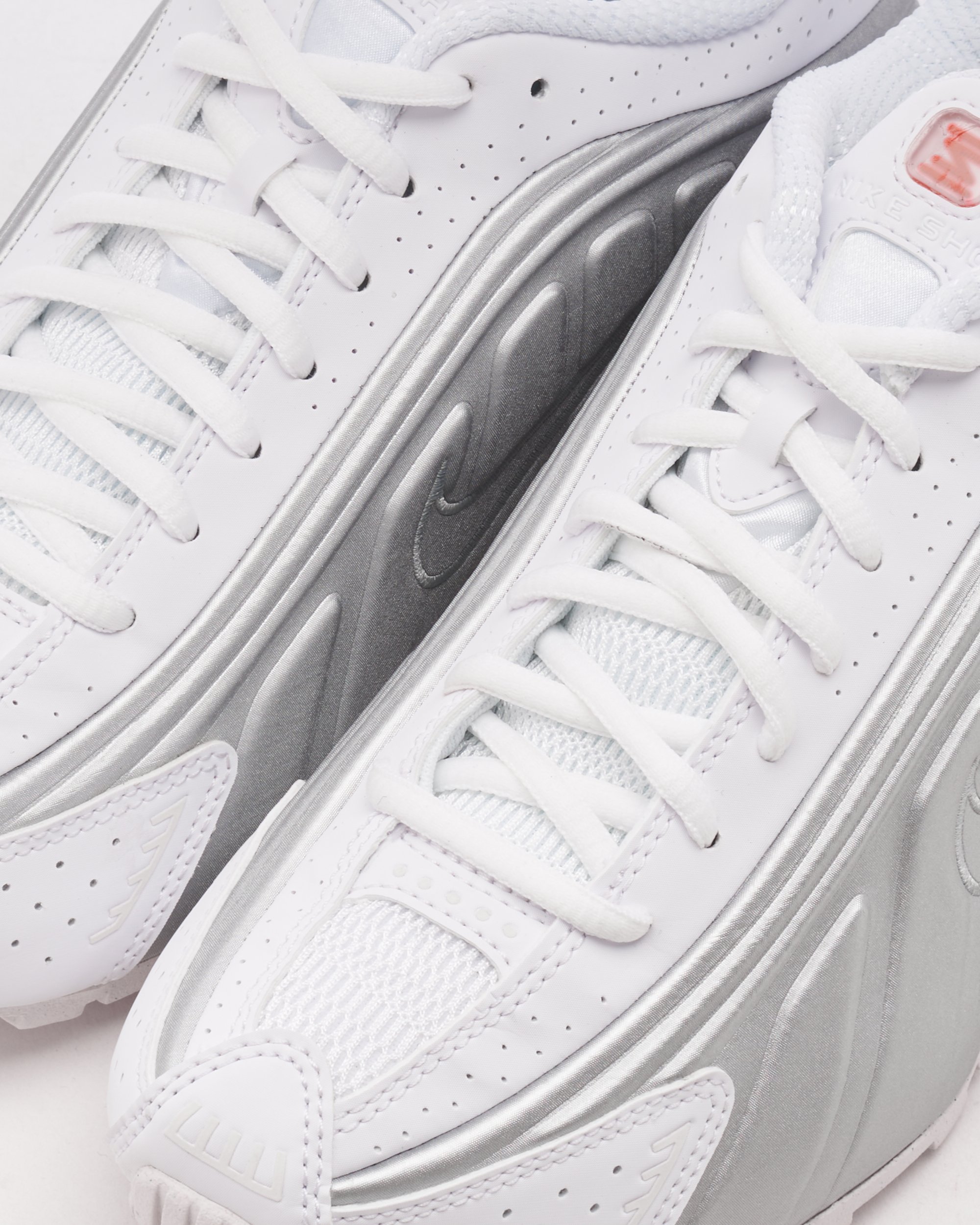 Nike 2000 blancas mujer cheap