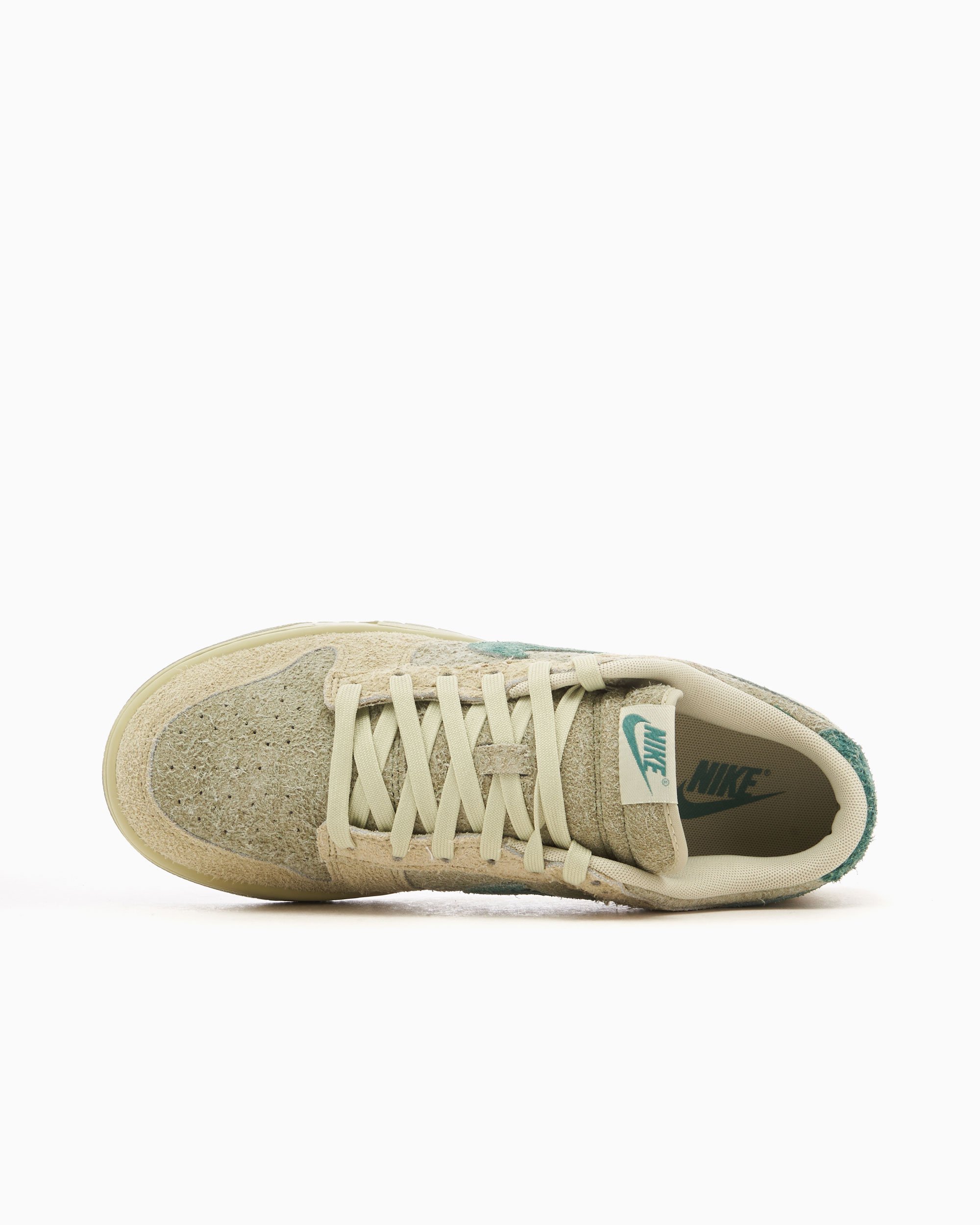 Nike verde oliva 2025