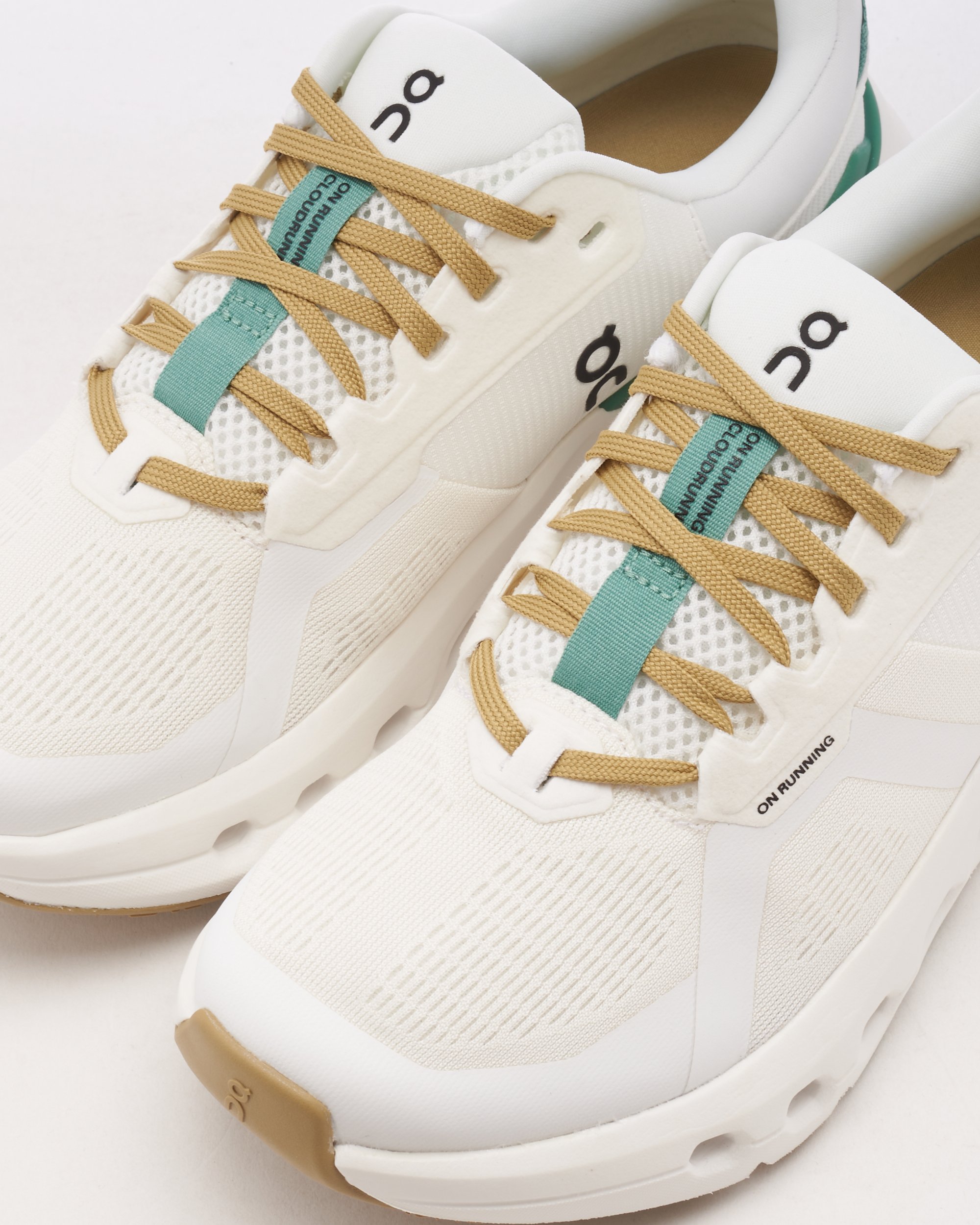 On Women's Cloudmonster 2 White 3WE10132404 | FOOTDISTRICT