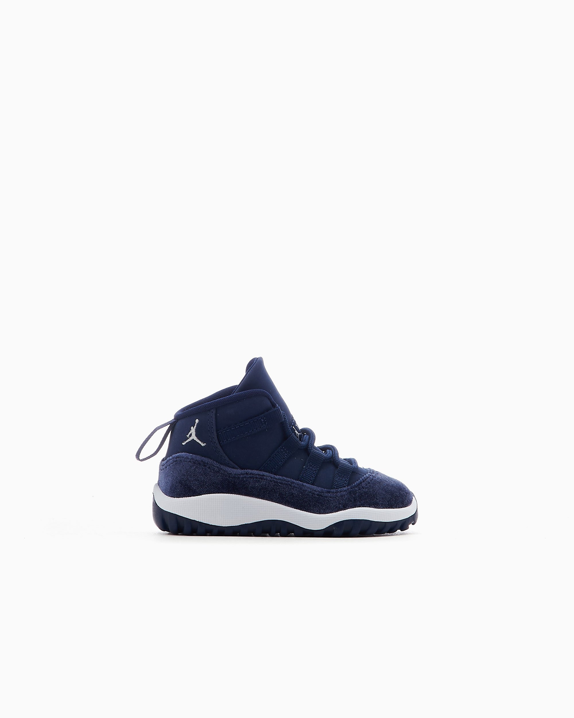 Royal blue velvet jordan 11 hotsell