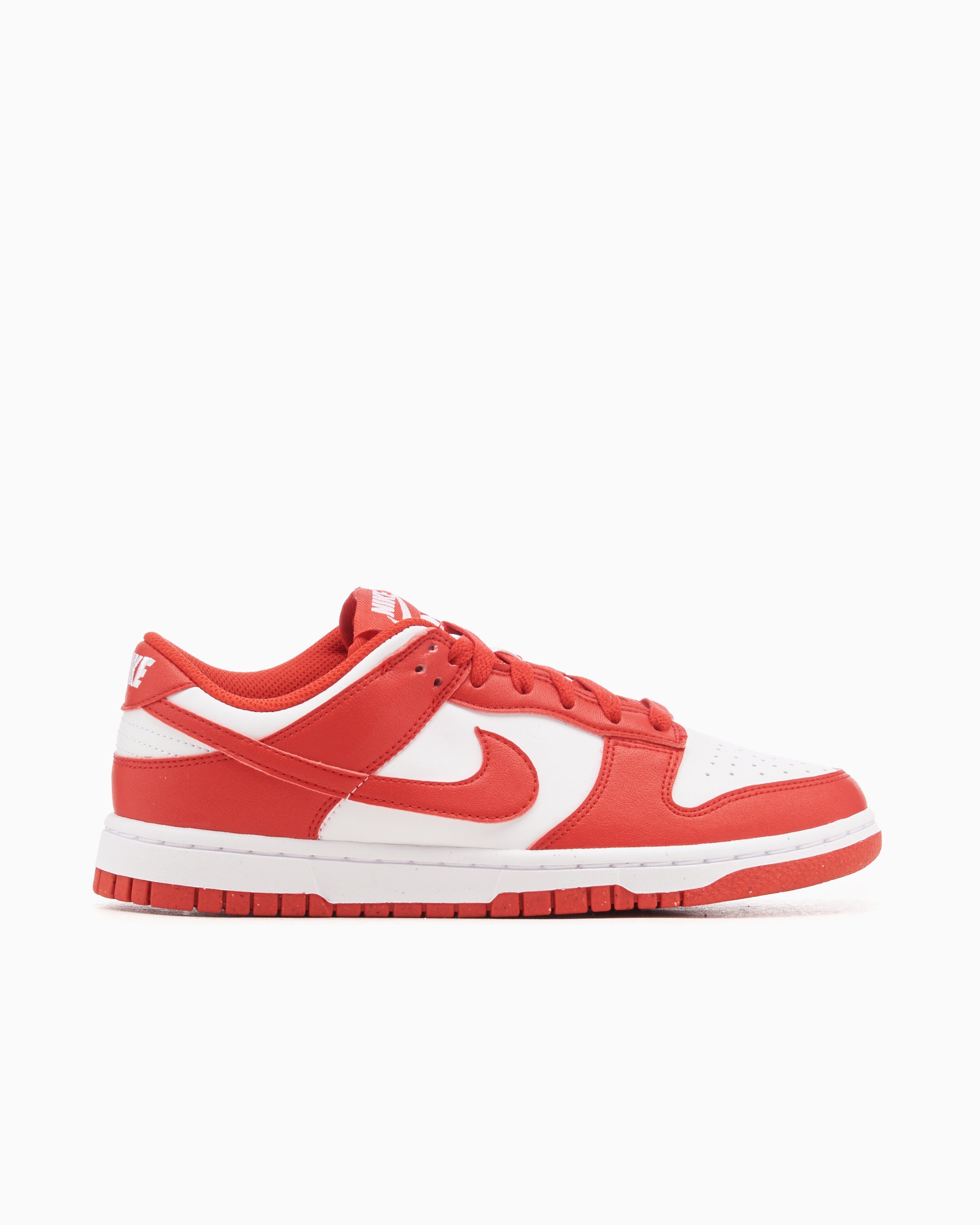red dunk low womens
