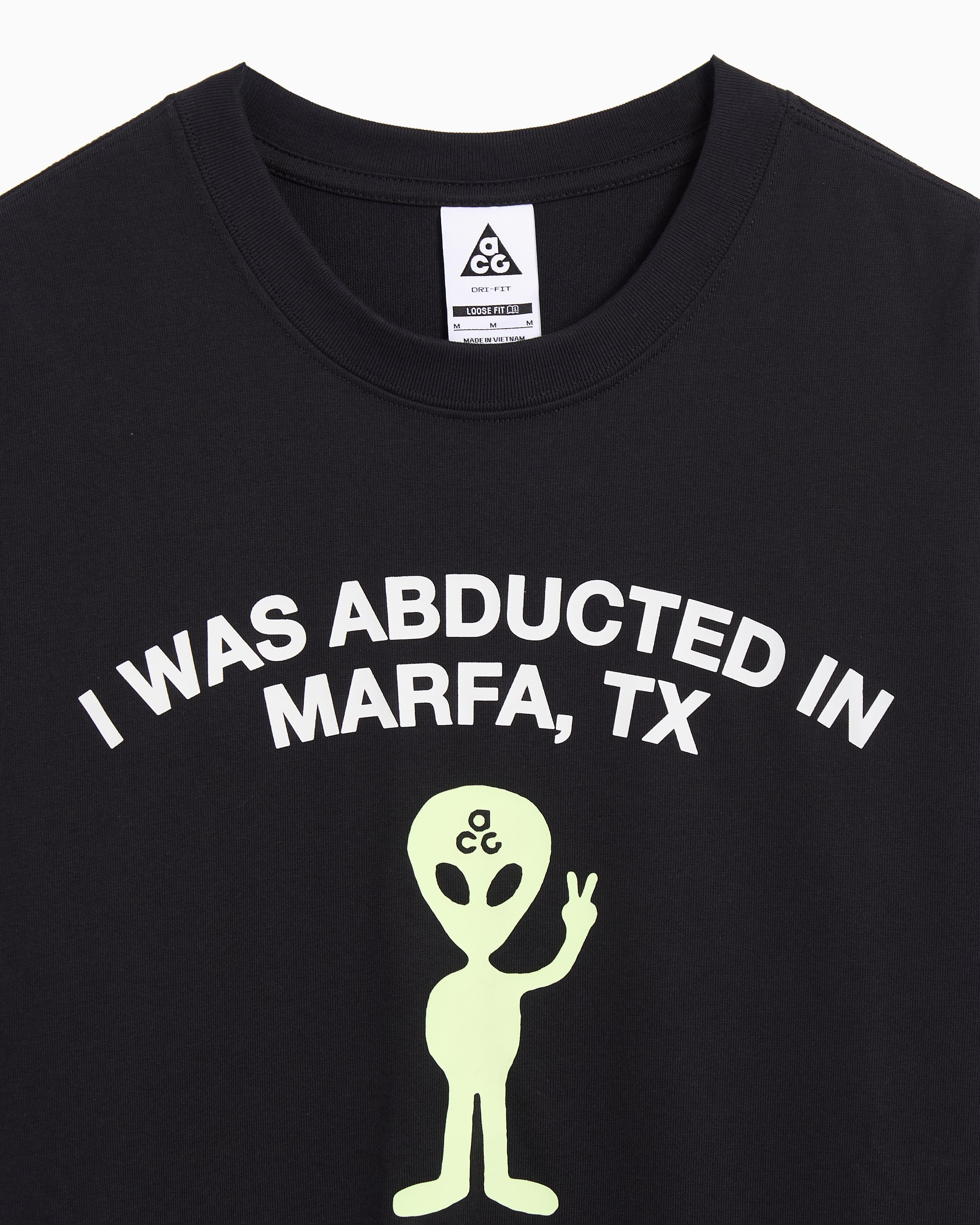 meaning tシャツ Nike ACG Alien Graphic Relaxed Men's T-Shirt Black HV2168