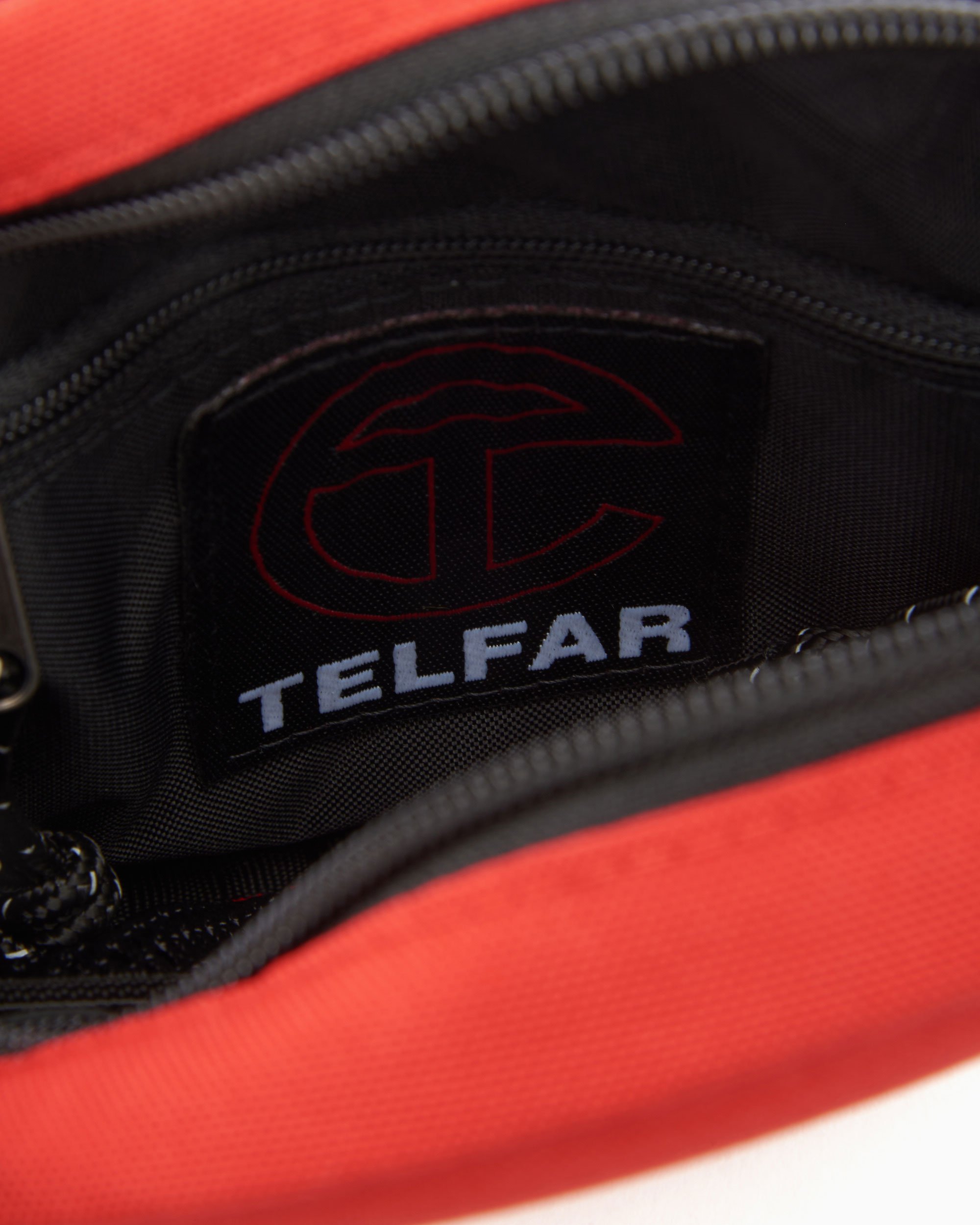 【正規店出品】TELFAR x EASTPAK EK0A5BBC2A41 CIRCLE BAG RED Eastpak x Telfar Circle Bag - Red