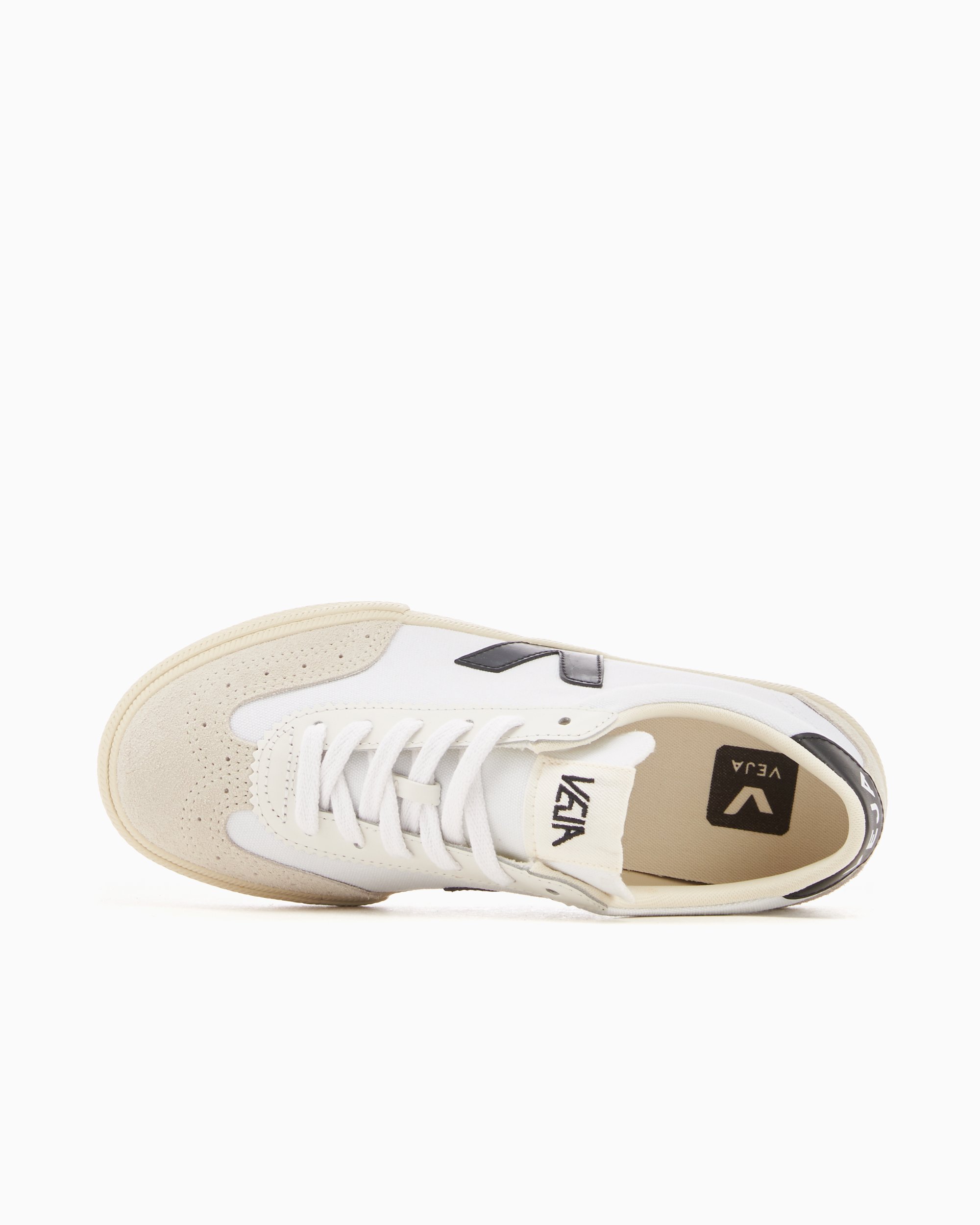 Veja Women's Volley White VO0103524A | FOOTDISTRICT
